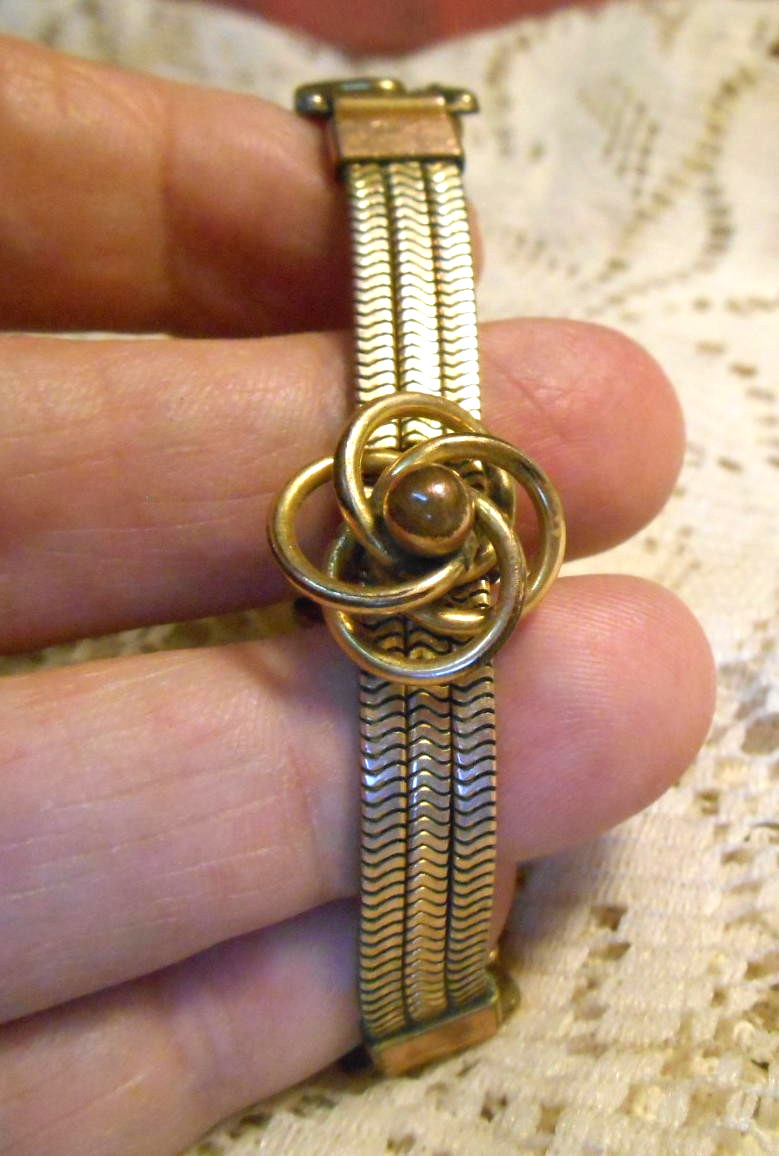 Vintage Unusual Carl Art Sweetheart Love Knot Expansion Bracelet Gold Filled
