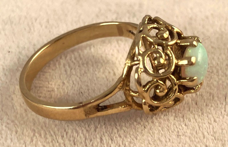 Vtg 14k Yellow Gold Opal Filigree Ring Size 6, 2.6 Grams, Raised Setting OOAK!
