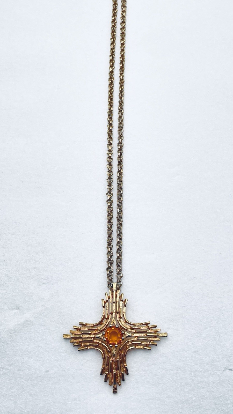 1978 Sarah Coventry Goldtone OMEGA Maltese Cross Rhinestone Pendant 24″ Necklace