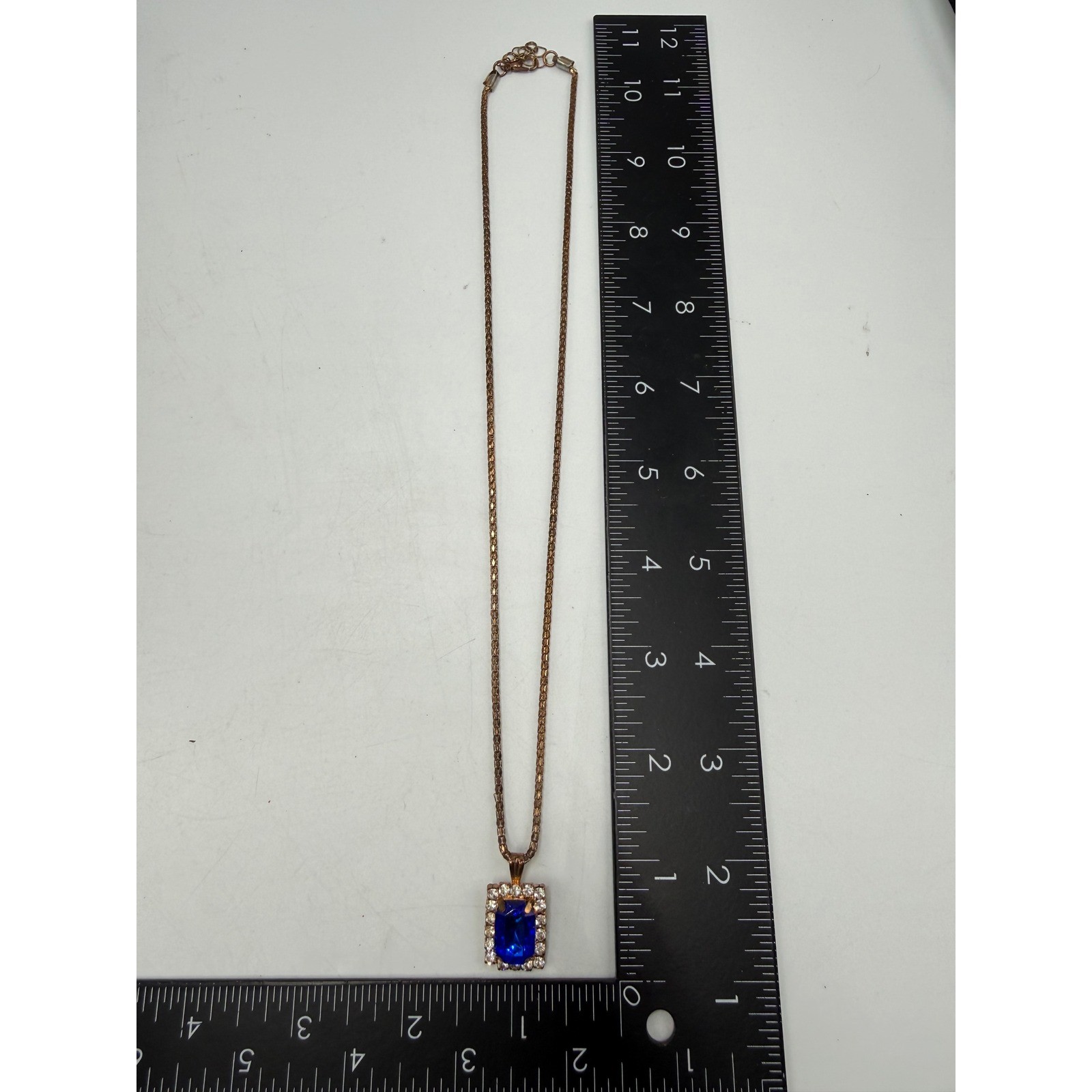 Vintage Blue Faux Sapphire Rhinestone Halo Pendant Gold Tone Popcorn Chain 22″