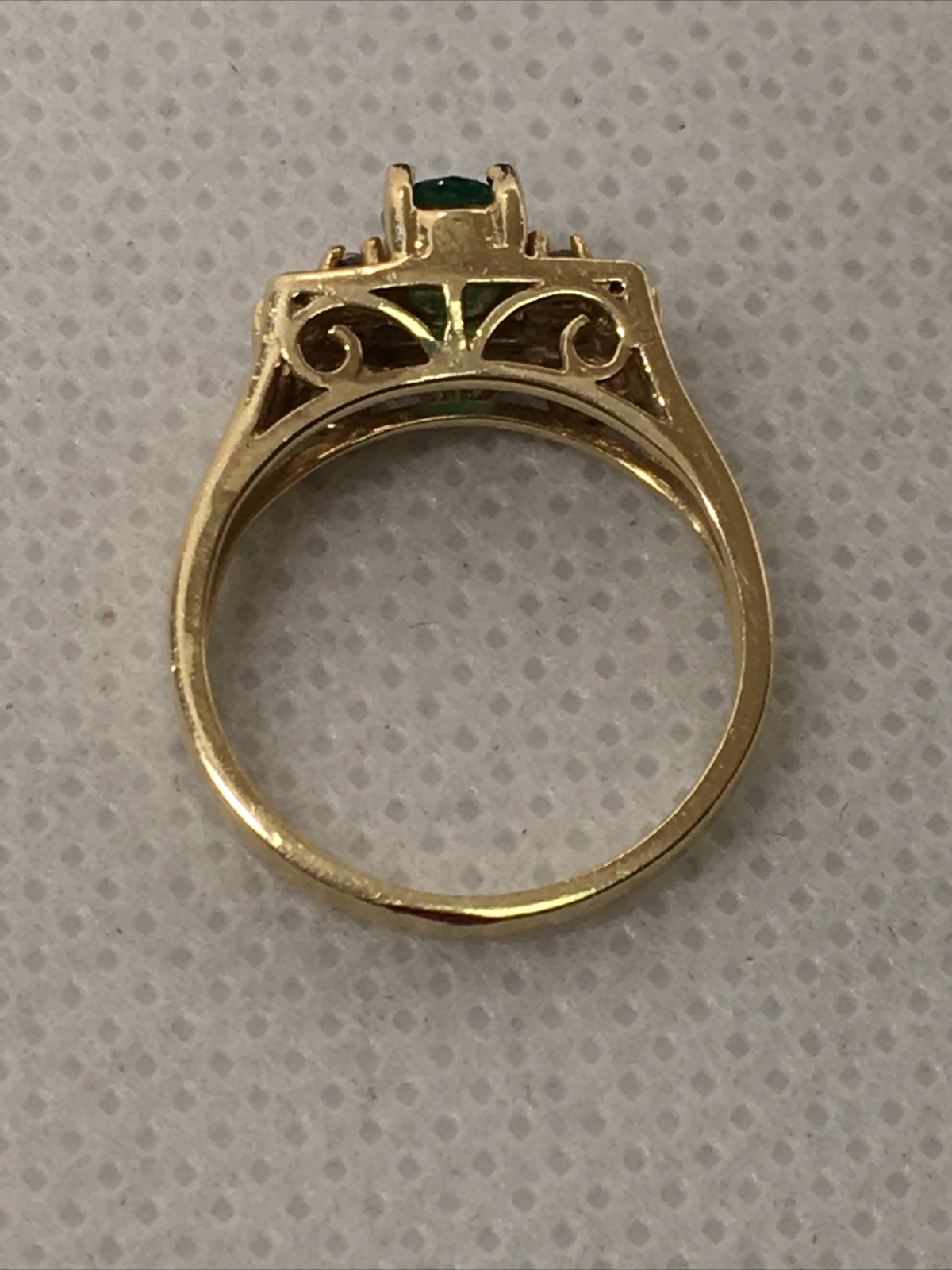 VINTAGE 14K Yellow Gold 0.31CTW Emerald & 0.05CTW Diamonds Handmade Ring 2.1gr.