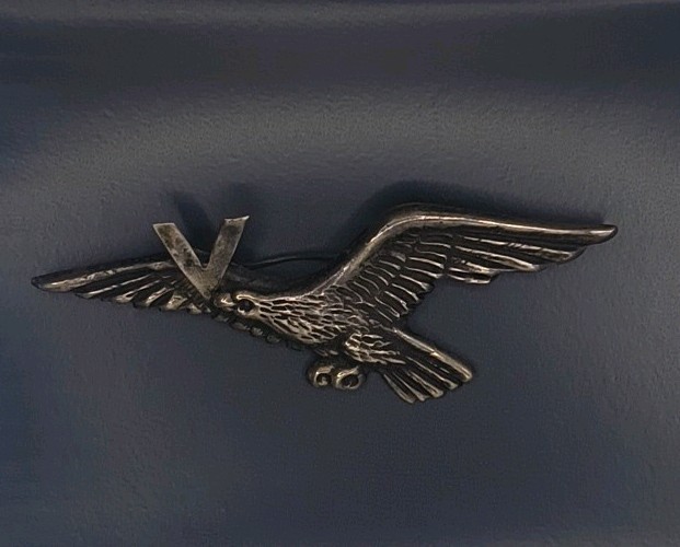 Sterling Silver Eagle Brooch Mexican Silver WW2 Era V On Eagle