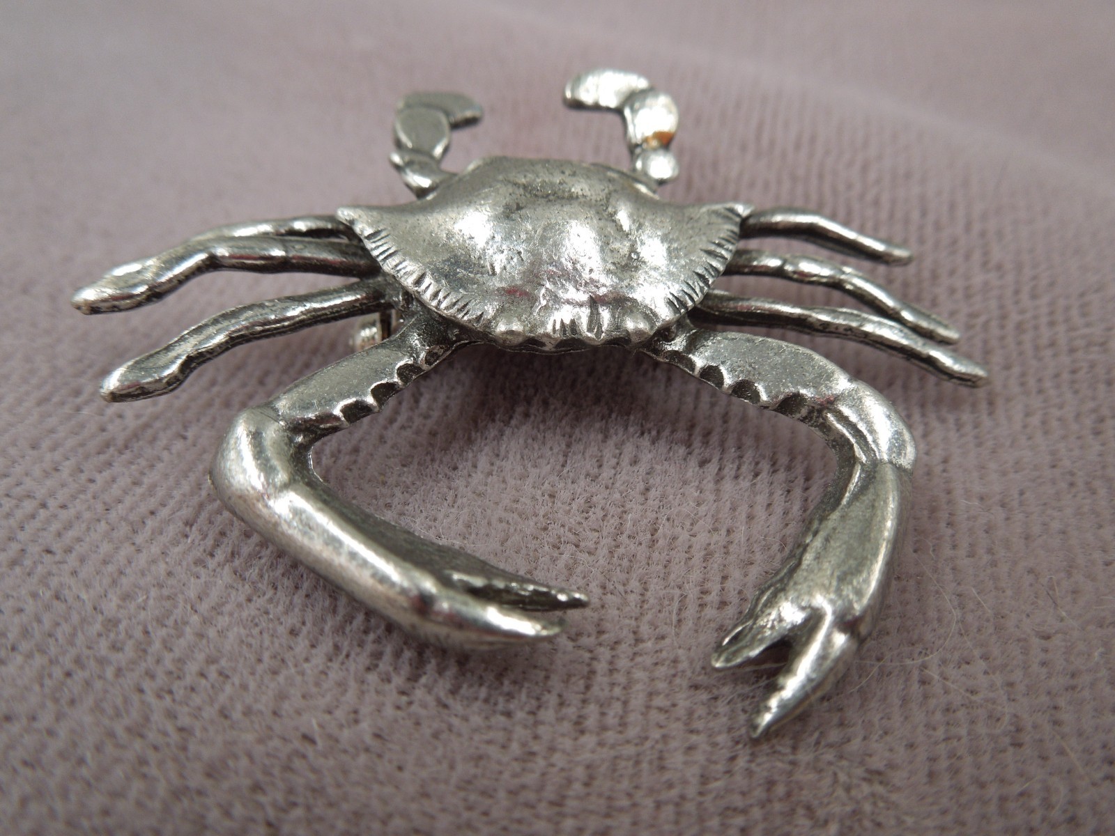 Vintage Salisbury MD Maryland Blue Crab Pewter Brooch Pin
