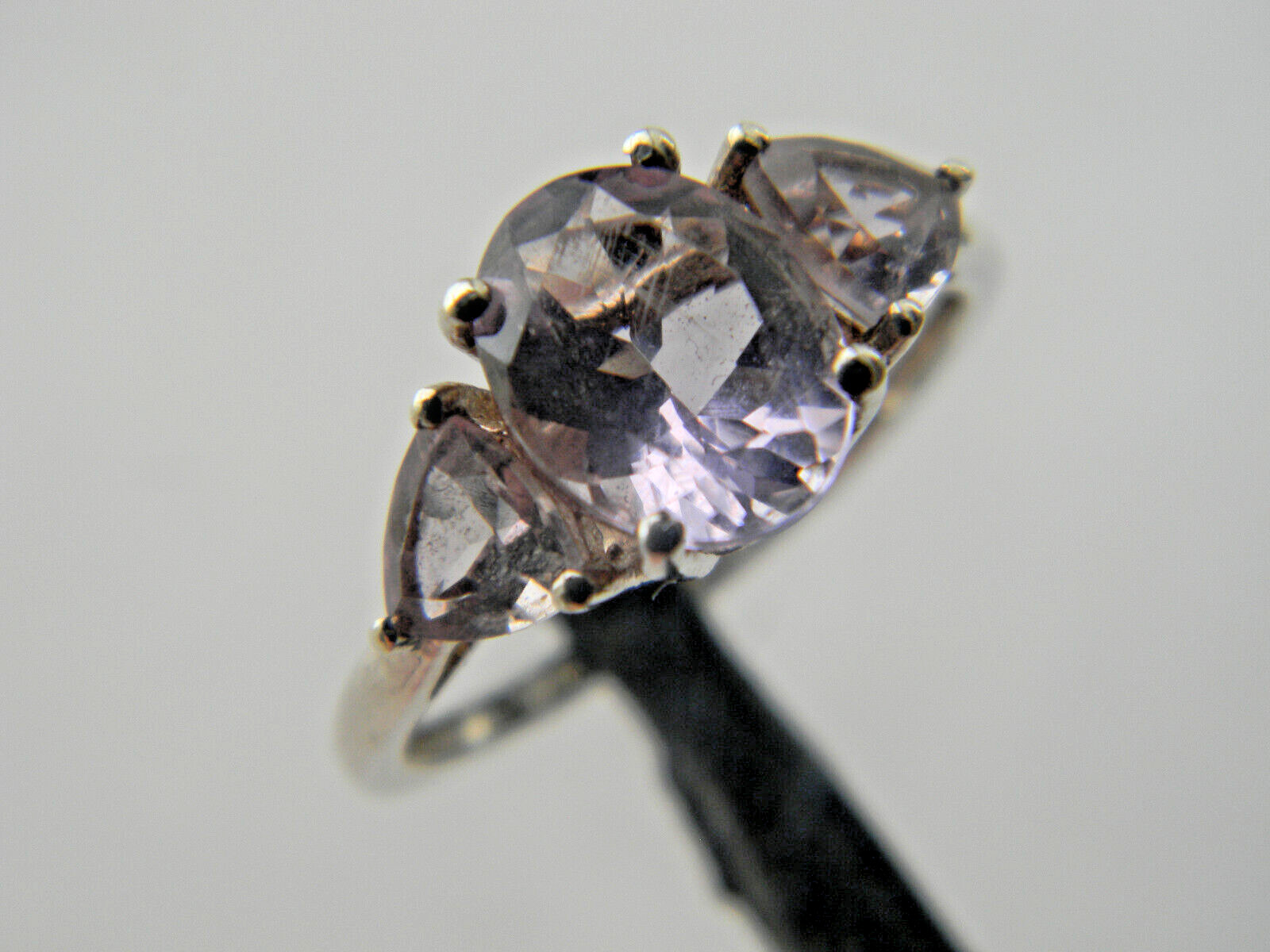 Fine 925 Sterling Silver Oval Pink CZ Solitaire w/Trillion Shape Accent Ring Sz7