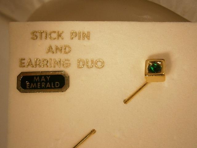Dainty & Pretty Vintage 60’s Rhinestone May Emerald Stick Pin-Earring Duo 1997a