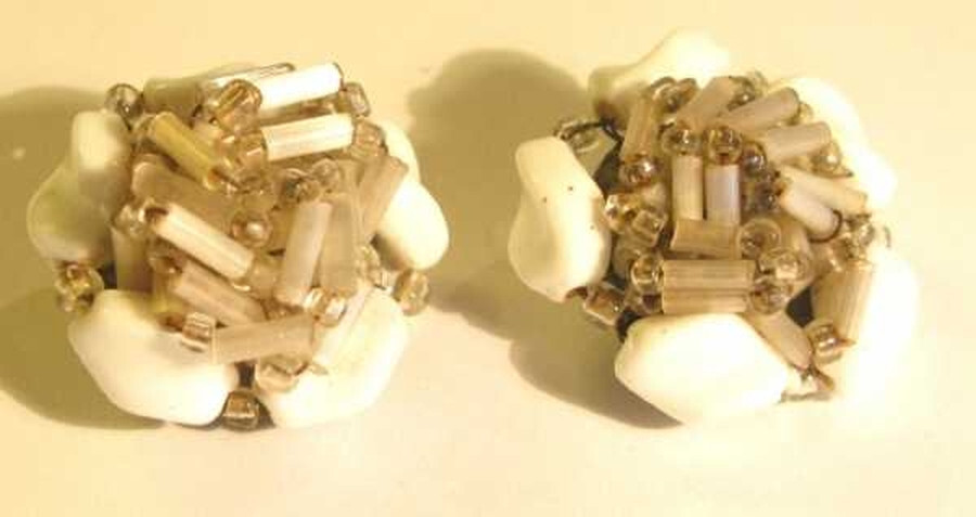 Beaded Milk Glass Vintage Earrings RETRO Clip On VGC Free Post ca 1950s COSTUME