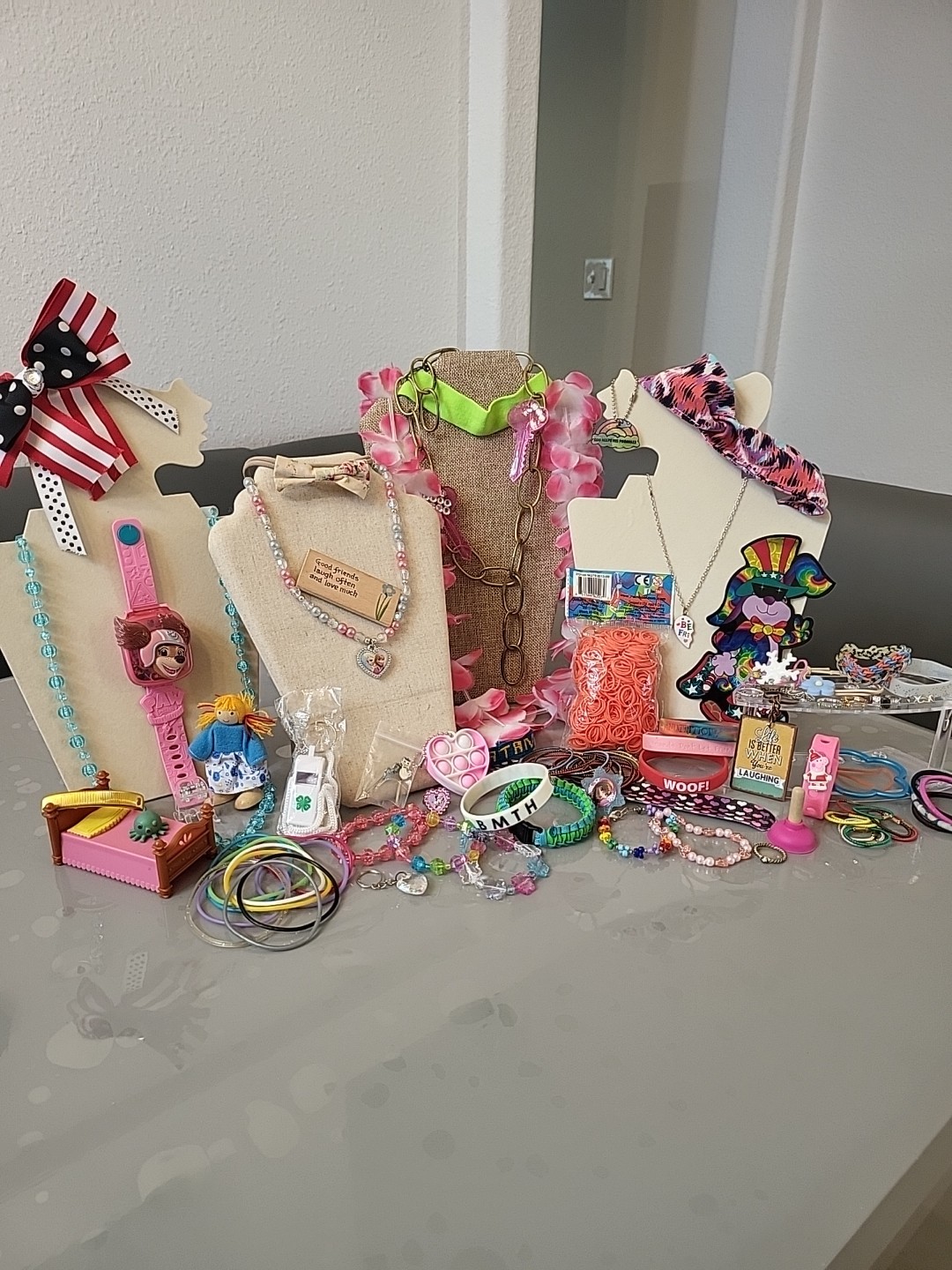 Costume Jewelry Lot 90 Pc + Girls Dress Up Box Collectibles, Hair Pcs And MoreG1