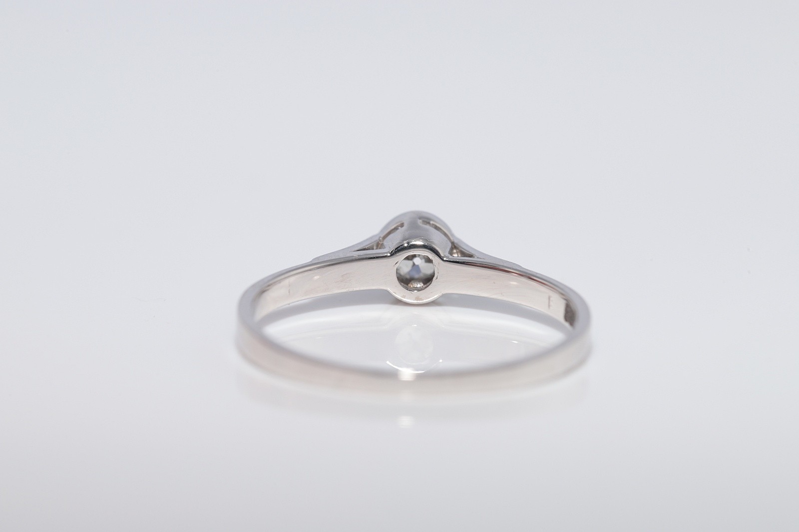Antique Circa 1920s Art Deco 14k Gold Estate Natural Diamond Solitaire Ring