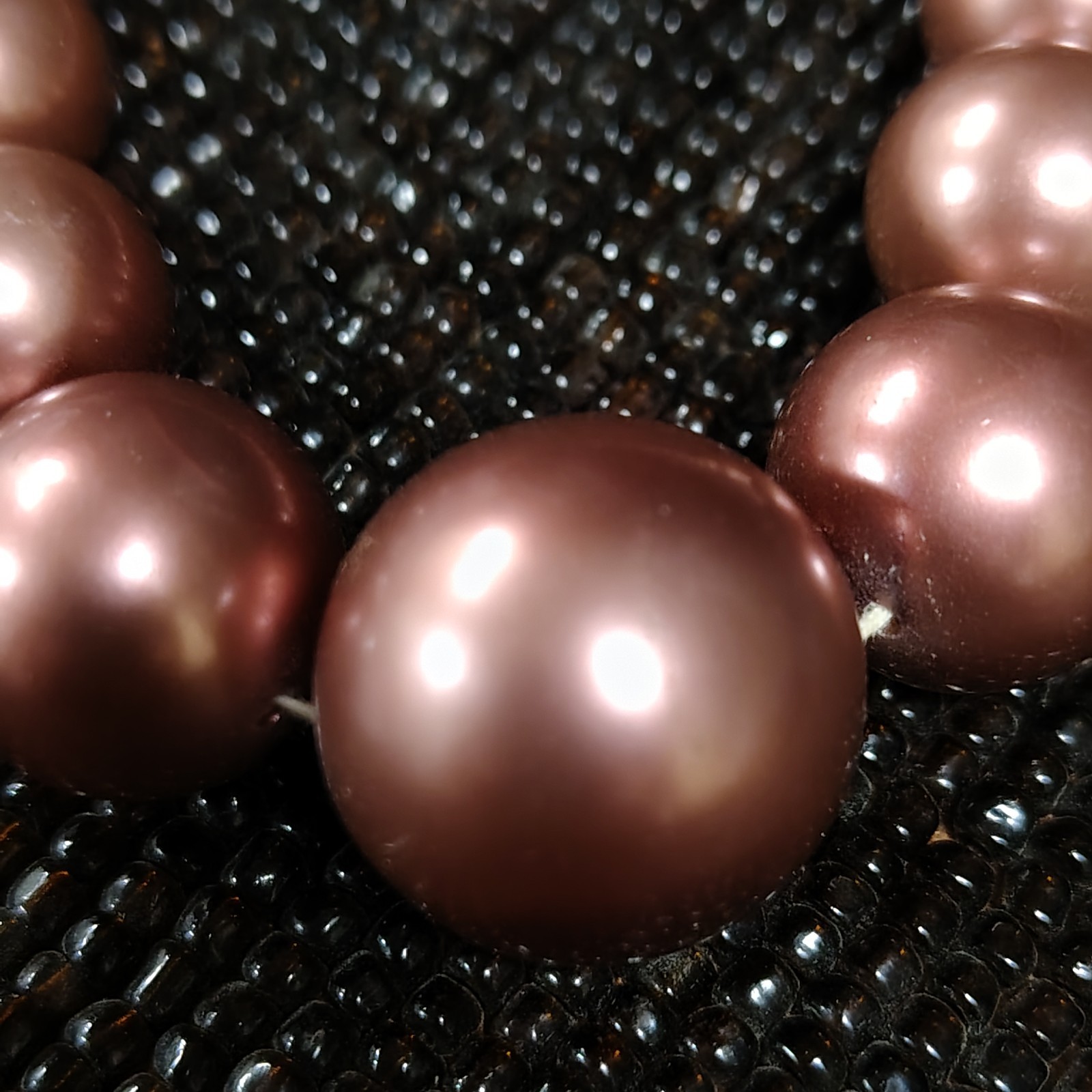 vintage big pink pearls neckless estate hard to find beautifull to any outfit.