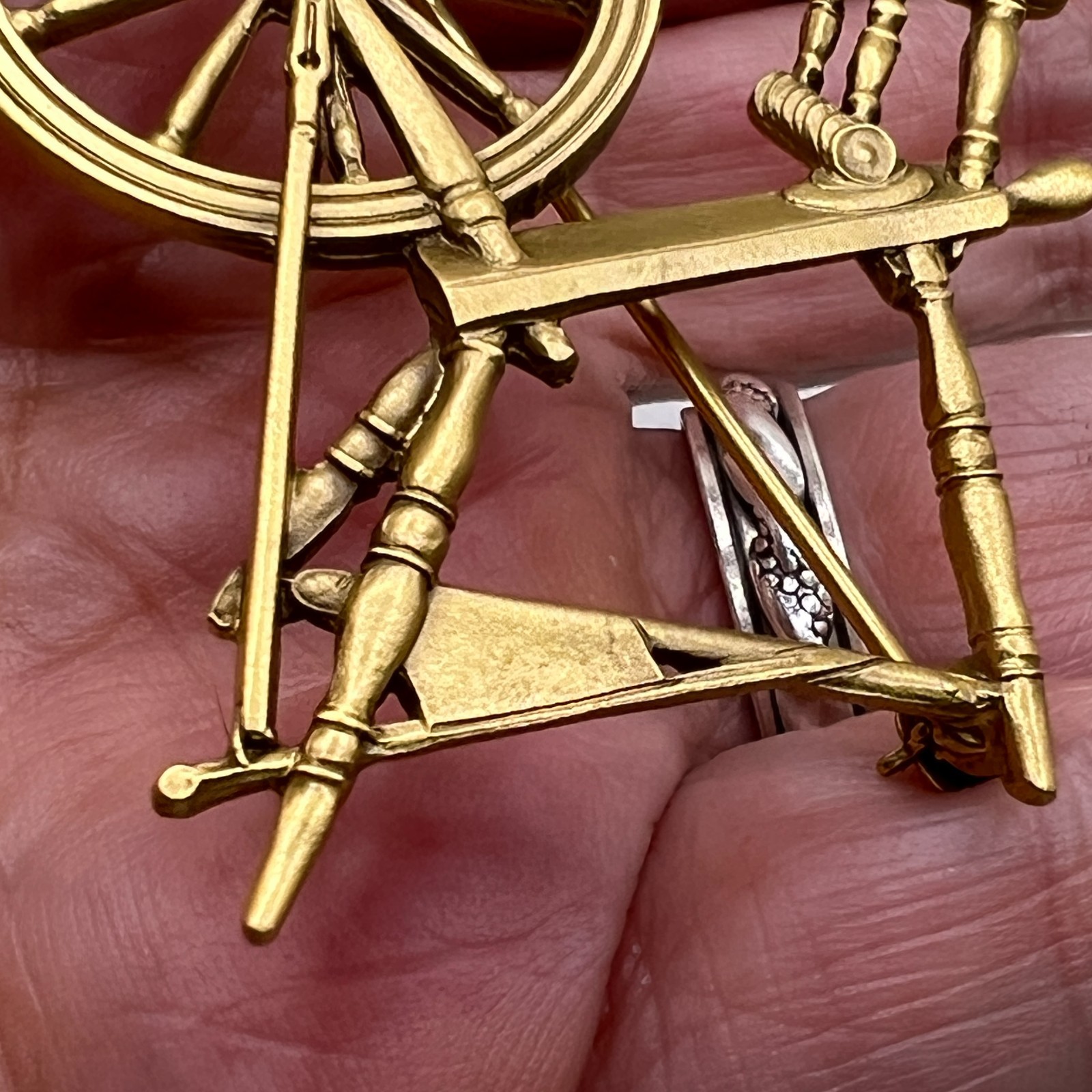 Historic Museum Deerfield Massachusetts Spinning Wheel Brooch Pin Wool Making