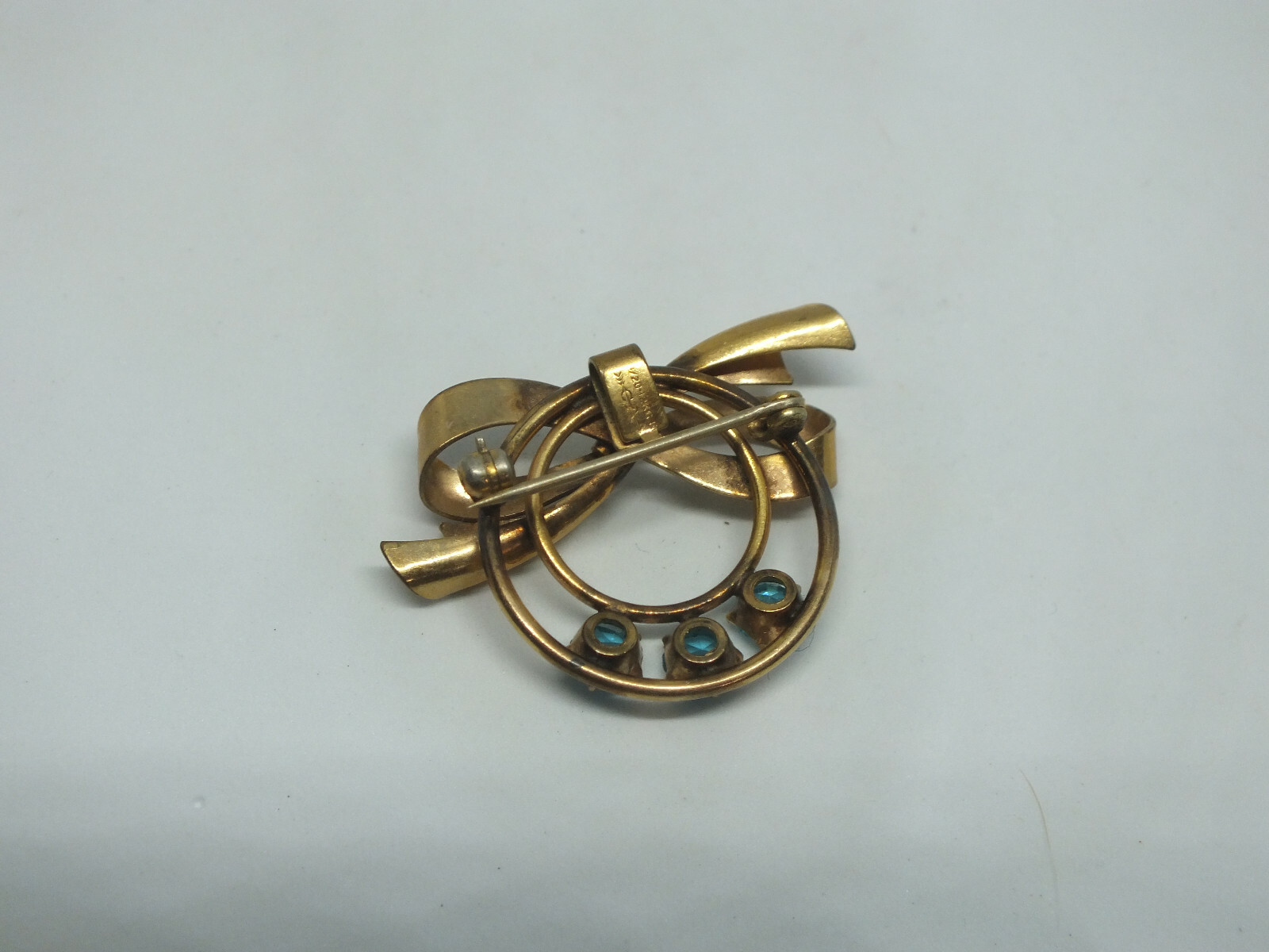 Beautiful Brooch Pendant Gold Tone Turquoise Rhinestones Signed 1/20 12KGF 1 1/4