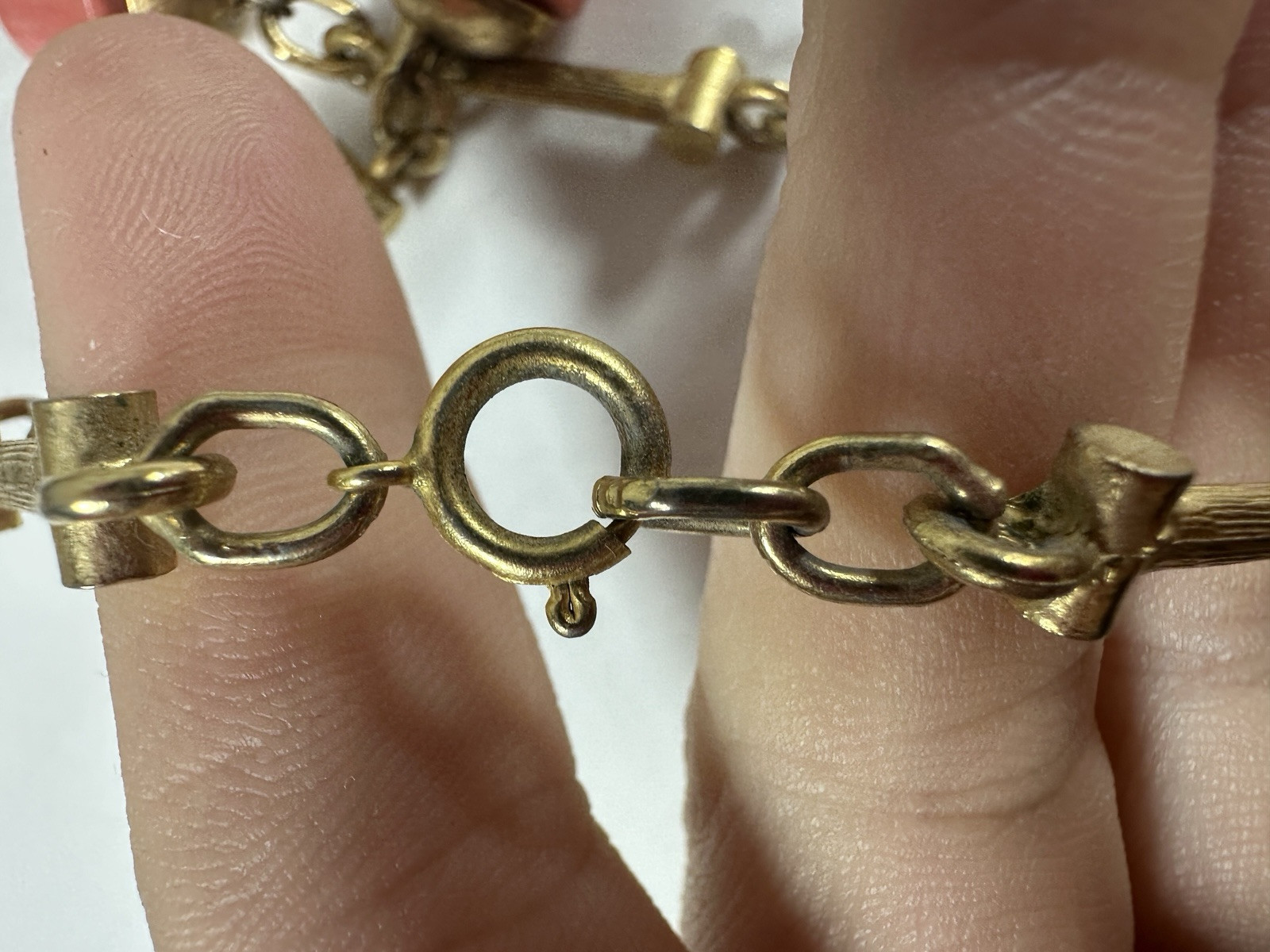 Vintage Necklace Pink Swirl Barrel Bead Goldtone Station Bar Link Spring Ring