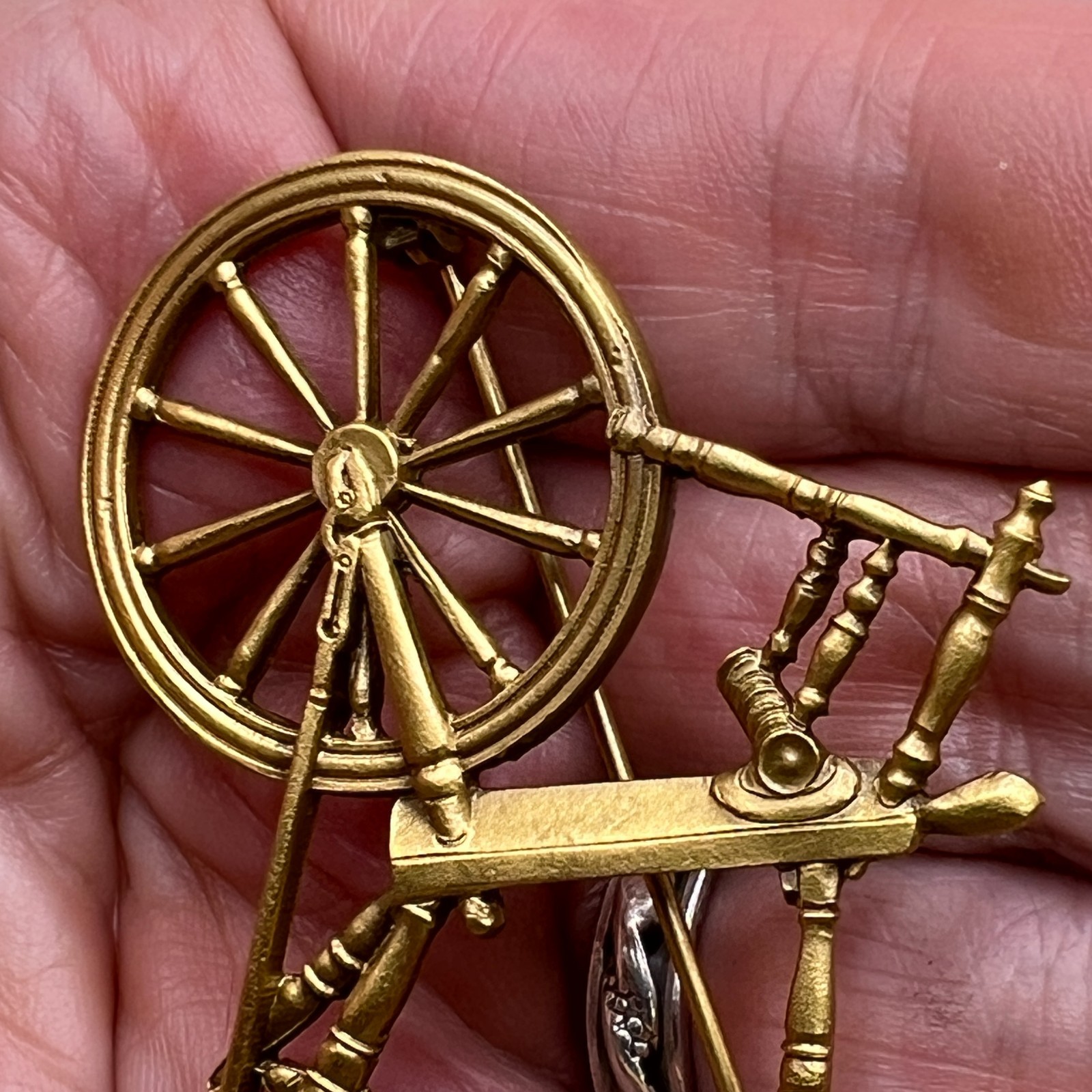 Historic Museum Deerfield Massachusetts Spinning Wheel Brooch Pin Wool Making