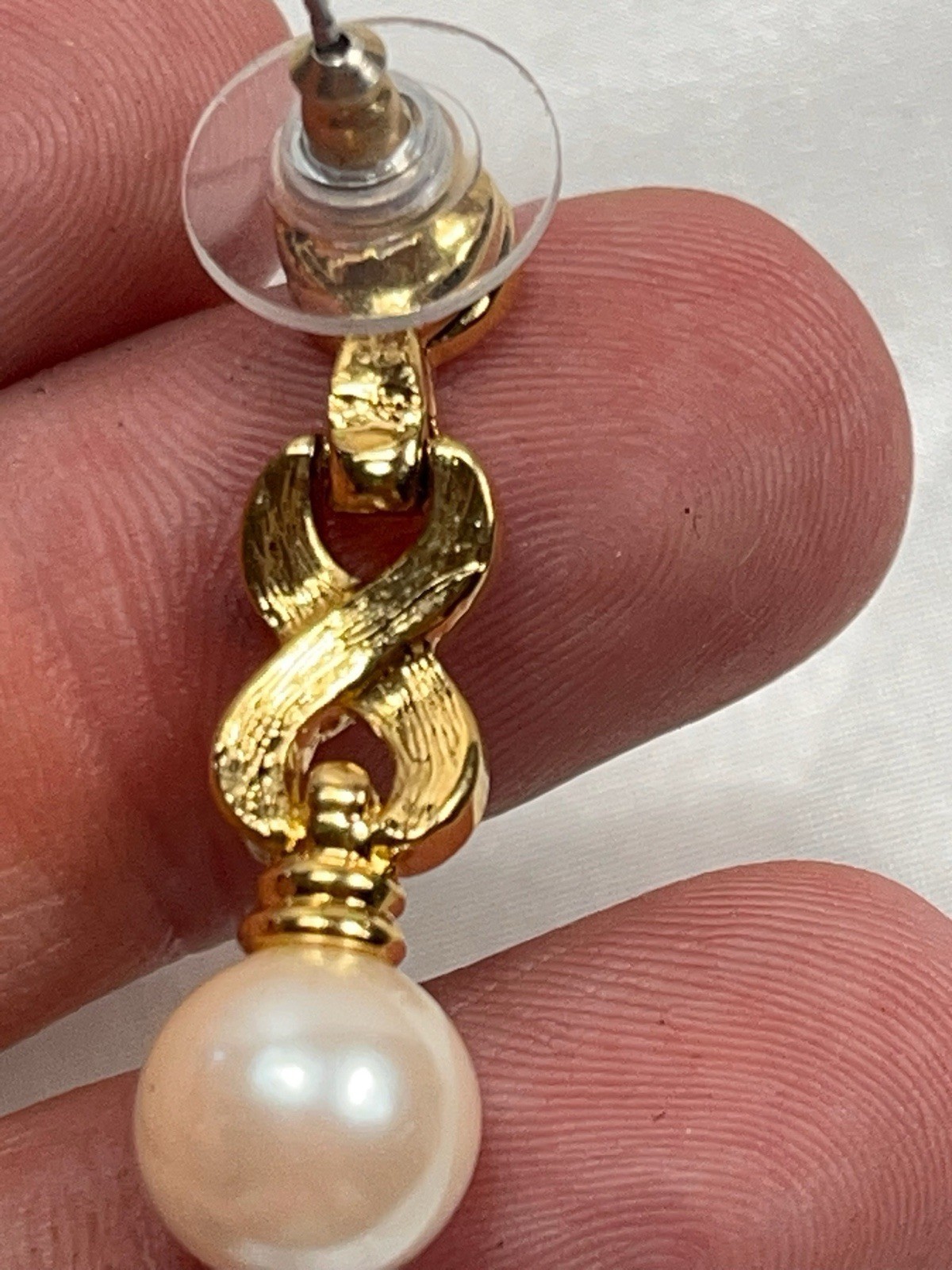 Vintage Post Dangle Drop Earrings Gold Tone Embellished Imitation_Pearl Earrings