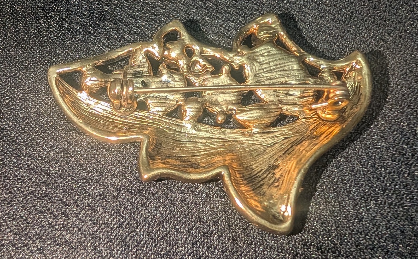 Vintage Autumn Leaf Brooch Enamel Cat’s Eye Glass Rhinestone Fall Colors 2″