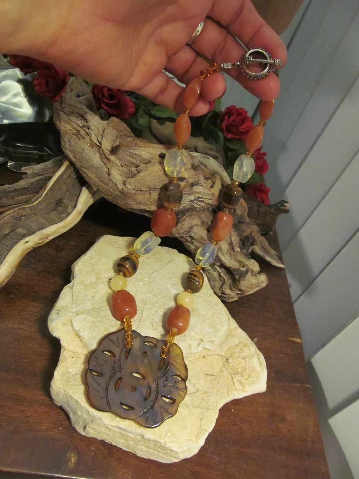 Silver tone Jade Agate Tiger’s Eye Gemstone Bead Beaded Carvd Pendant Necklace