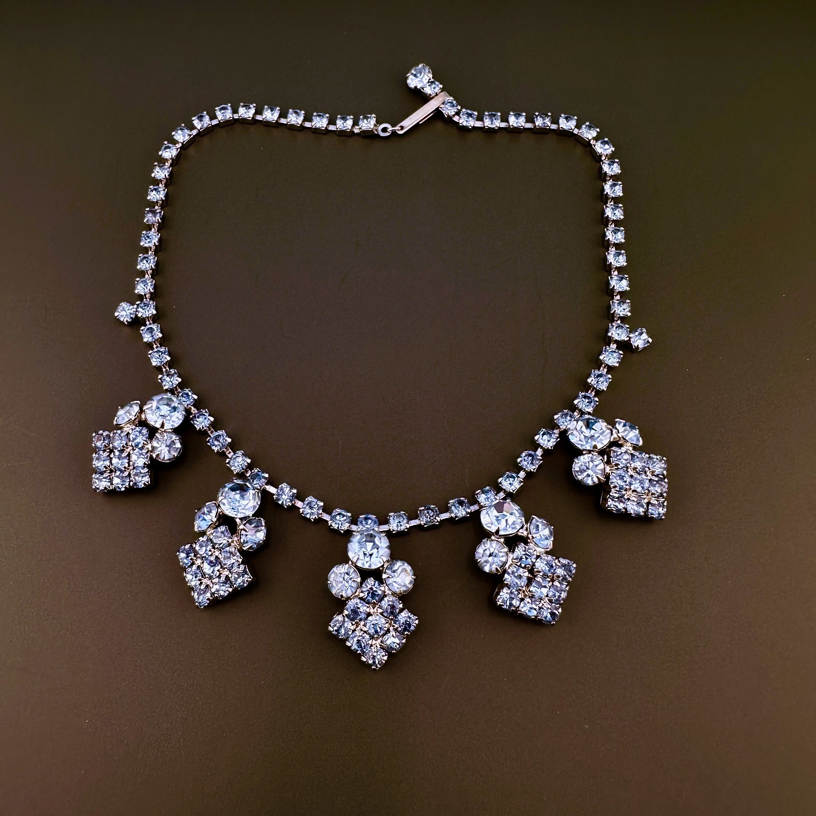 Vintage Blue Rhinestone Collar Necklace Prong Set Cup Chain Cluster Drops 14″