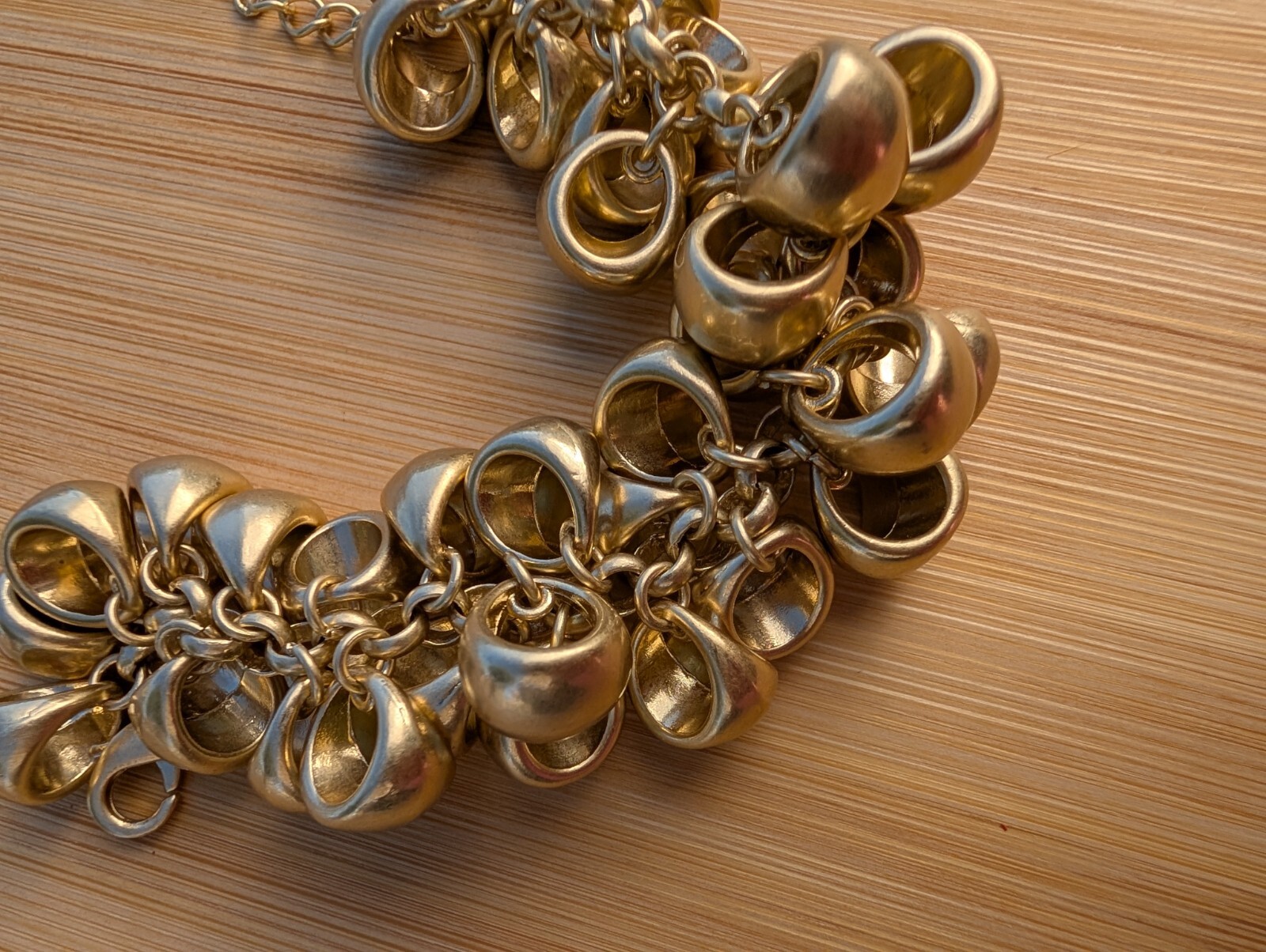 Lia Sophia Cha Cha Cha Chunky Gold Tone Bracelet Heavy Retired Lobster Clasp NWT