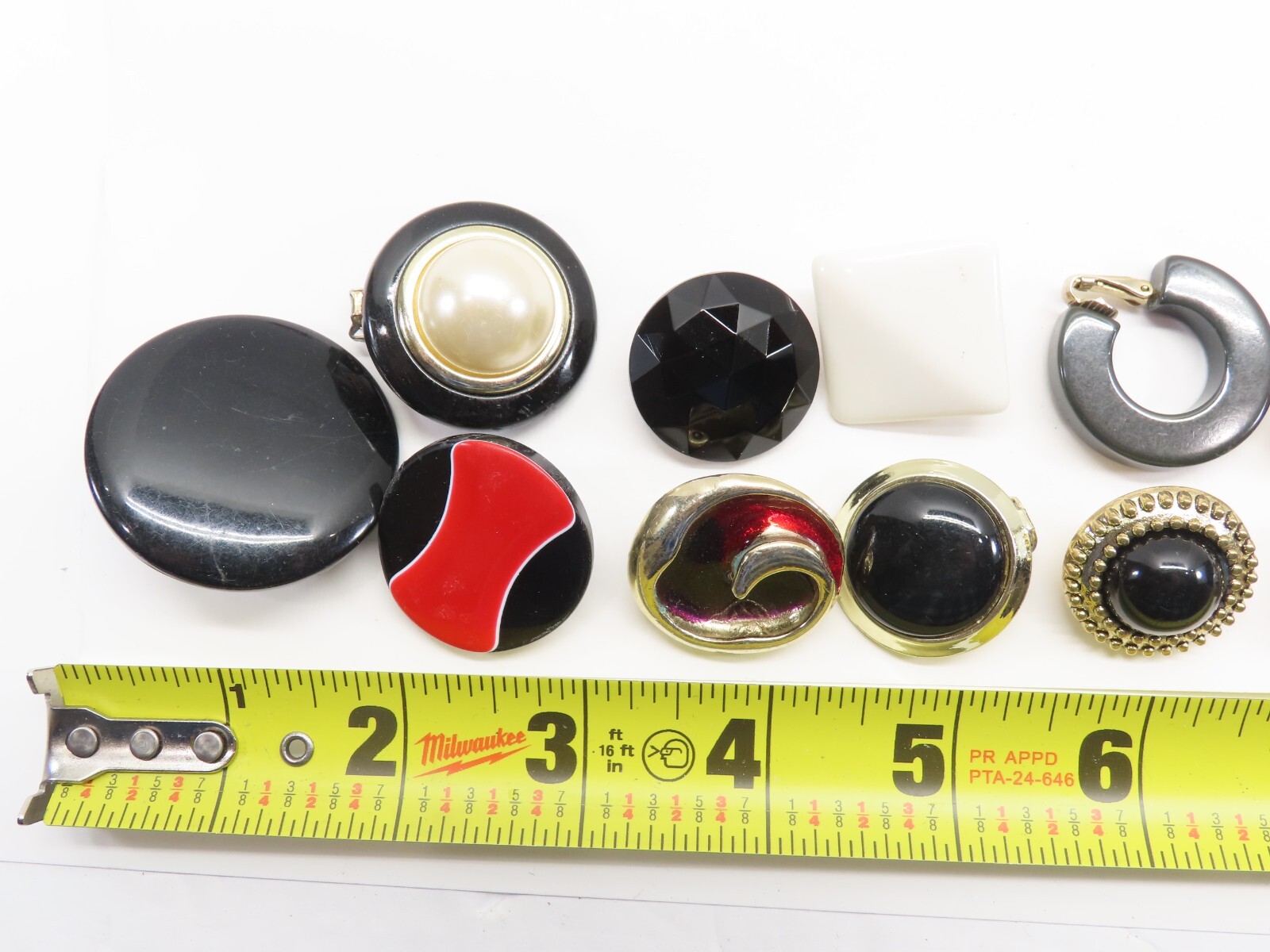 Vintage Earrings Jewelry Lot Red White Black Mix Match Cabochon (1) Jomaz D2380