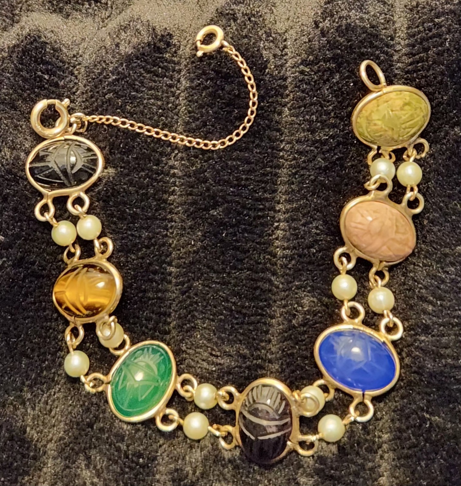 Vintage 12k GF Gold Filled bloodstone chalcedony Pearl Etc 7 Scarabs Bracelet 7â