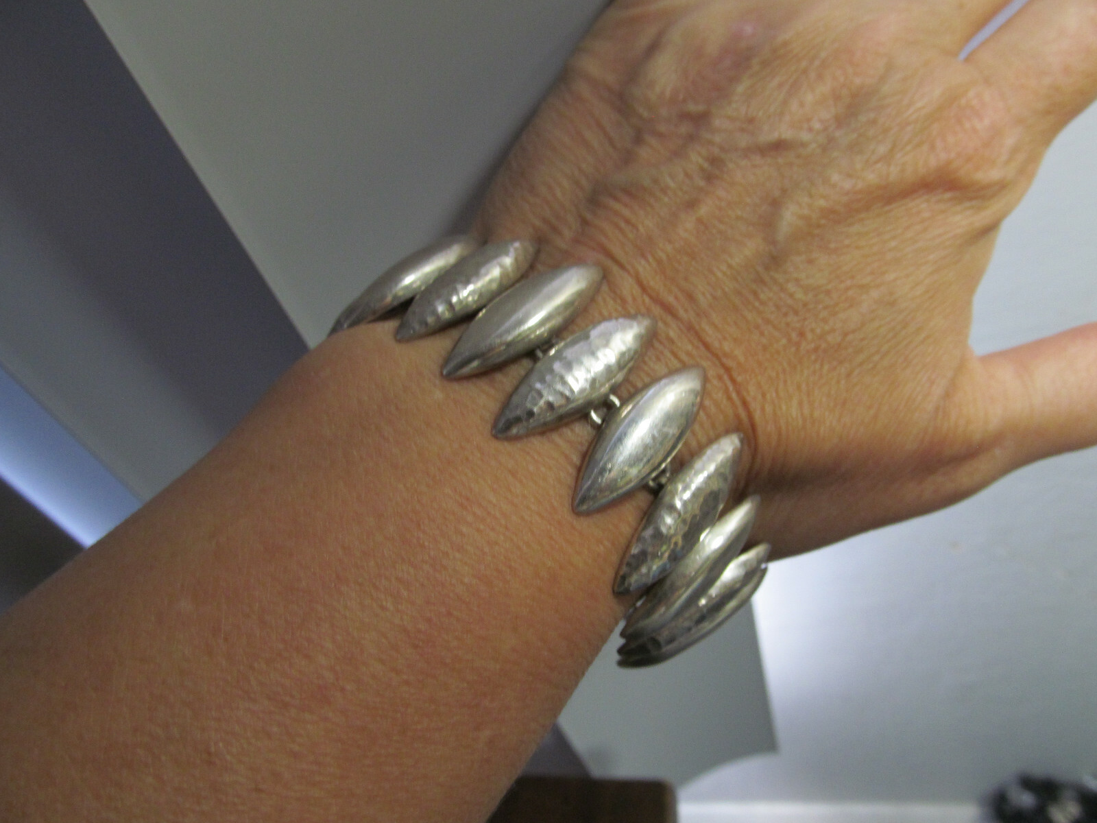 Big Wrist 925 Sterling silver Navette Shaped Link Bracelet Mexico 8 3/4″, 44g