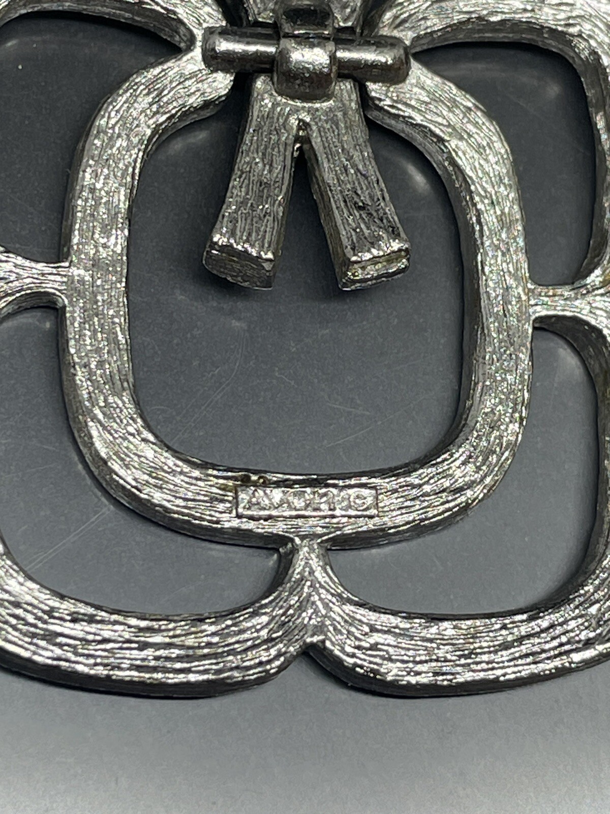 VINTAGE SIGNED AVON SILVERTONE ARTICULATED PENDANT BAR LINK CHAIN NECKLACE 24”