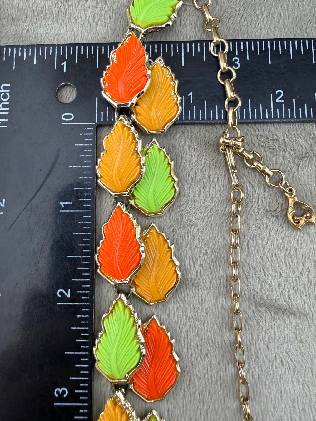 Vintage Thermoset Leaf Necklace Neon Green Red Gold Tone 14”