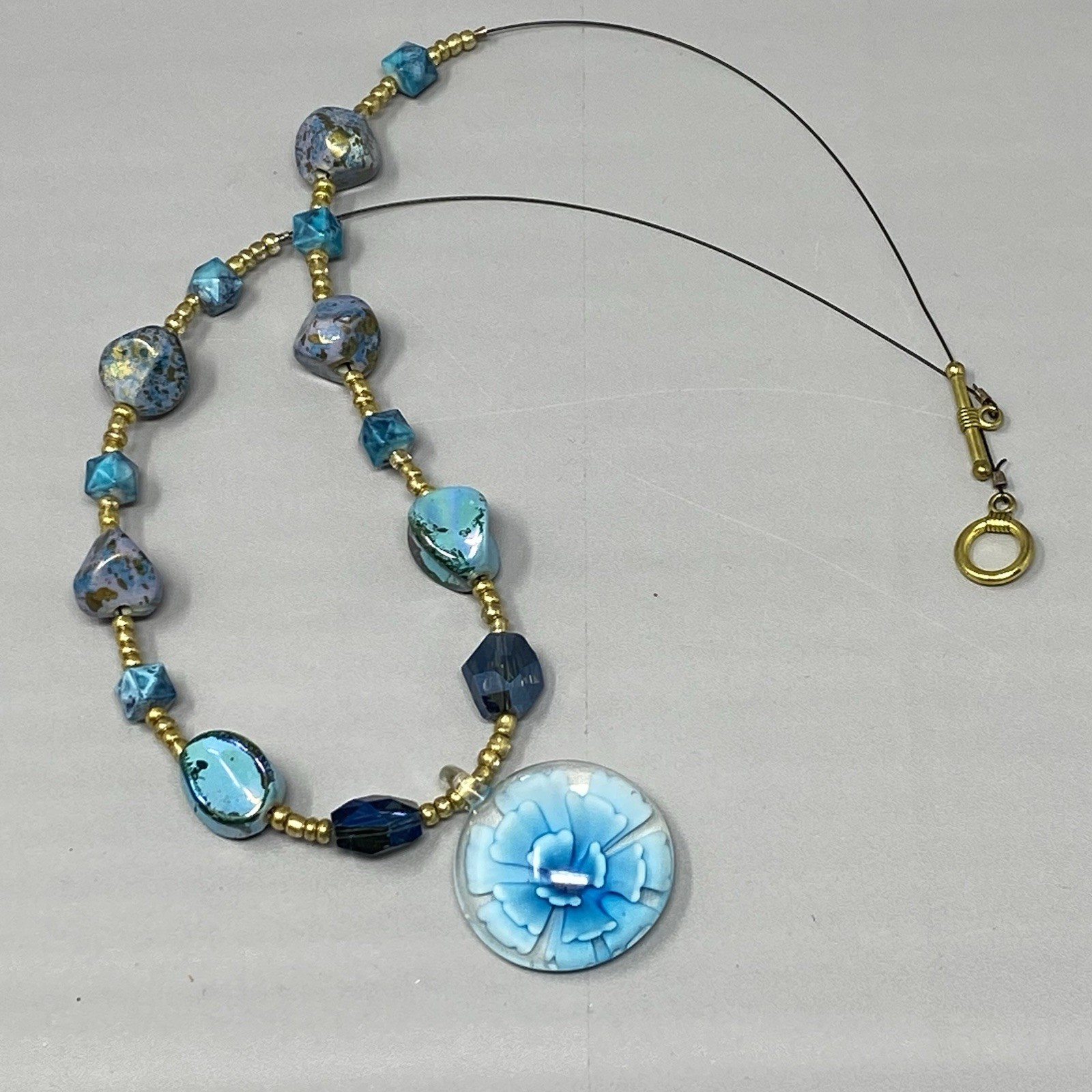 Bursting Glass Flower Pendant Necklace Blue Borosilicate Acrylic Beads 21″