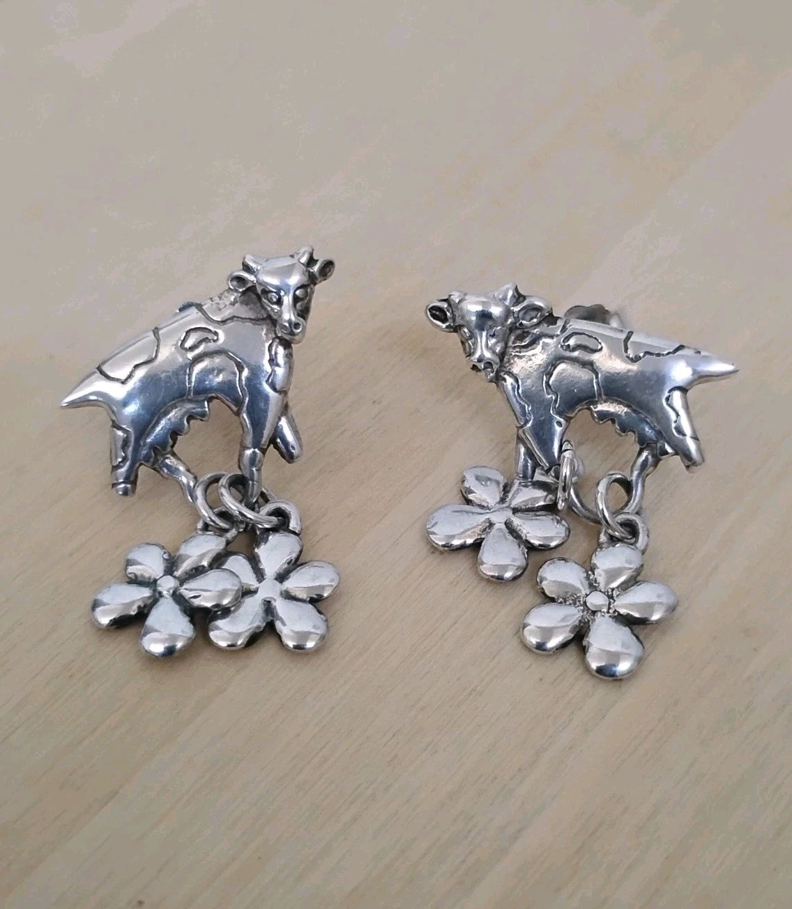 Vintage Shube Dakota West 925 Sterling Silver Cow Flower Dangle Earrings
