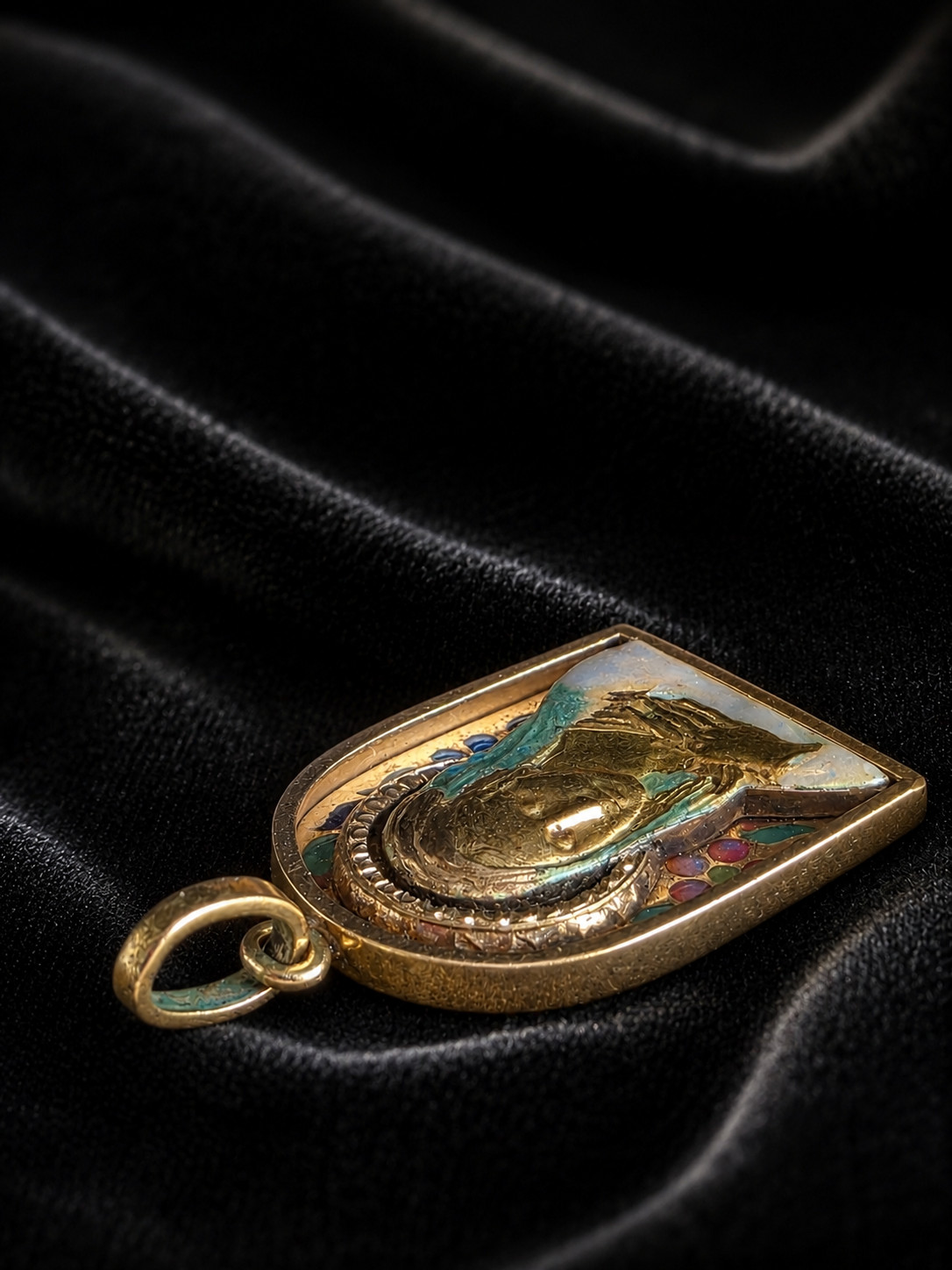 Rare 1930s Art Deco Virgin Mary Pendant 18K Gold & Plique-à-Jour Enamel