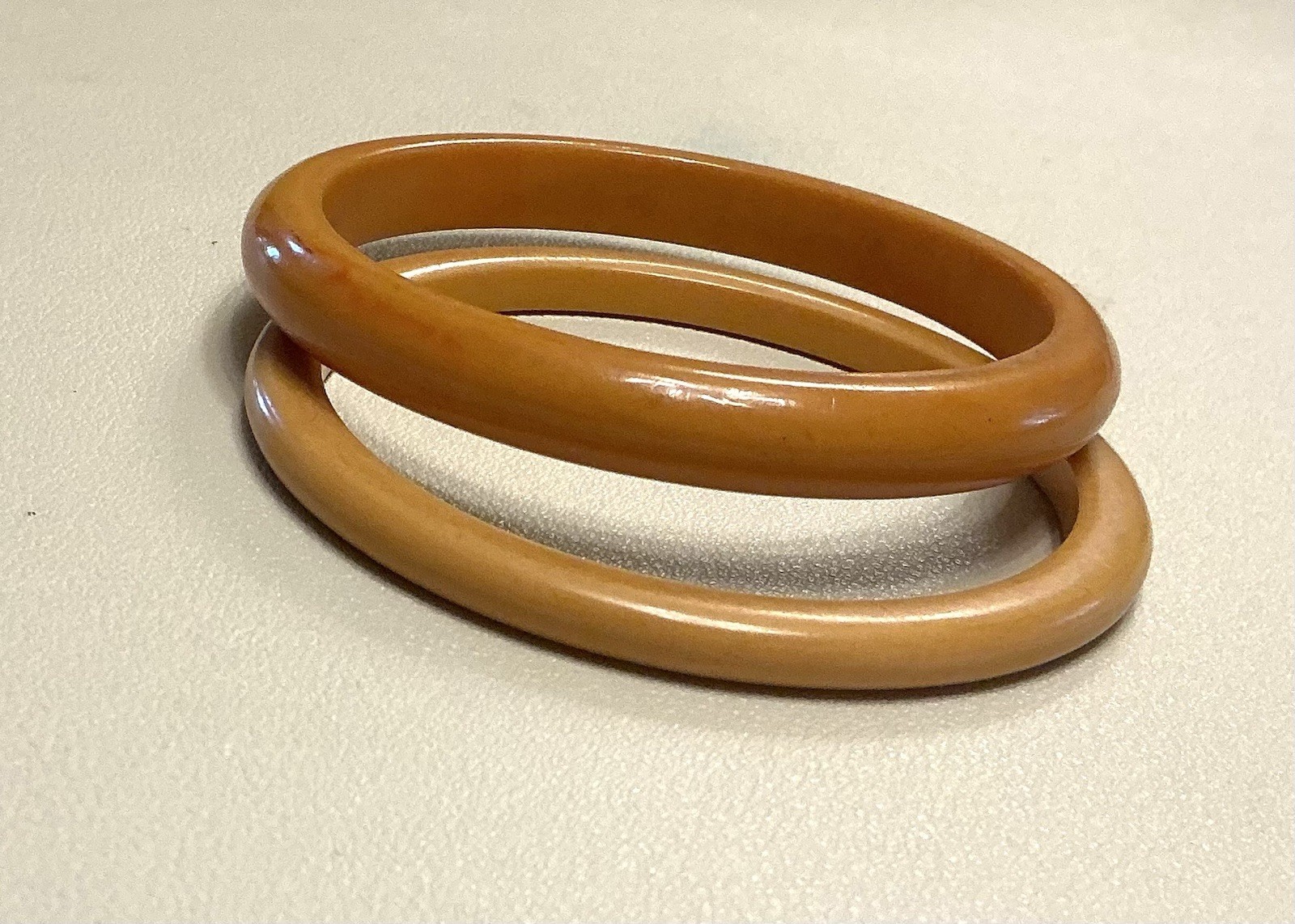 Butterscotch/Carmel Bakelite Bangle Style Bracelets Set of 2 1930s-1950s Tested