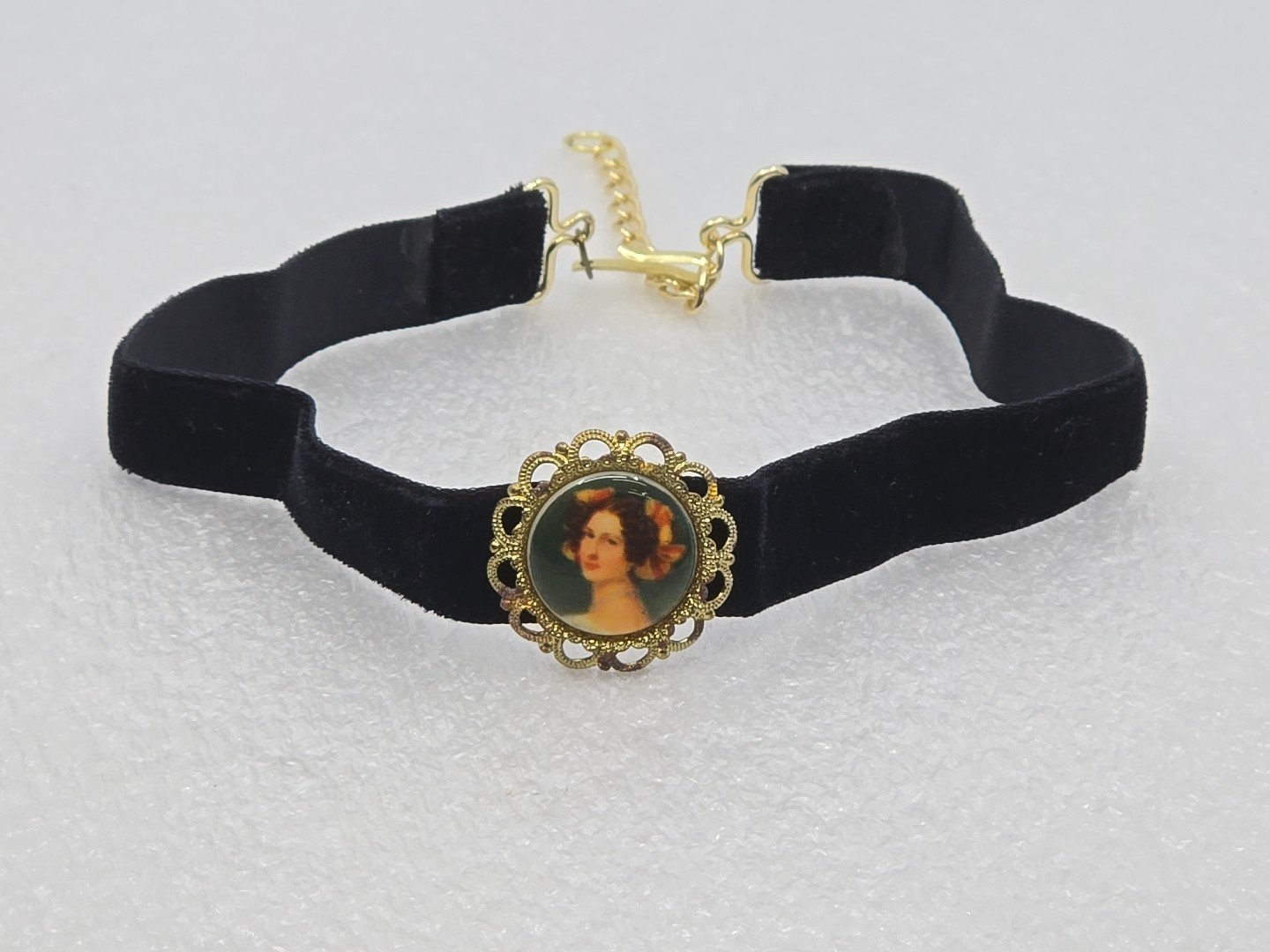 Vintage ART Portrait Cameo Black Velvet Choker Victorian Style W Germany