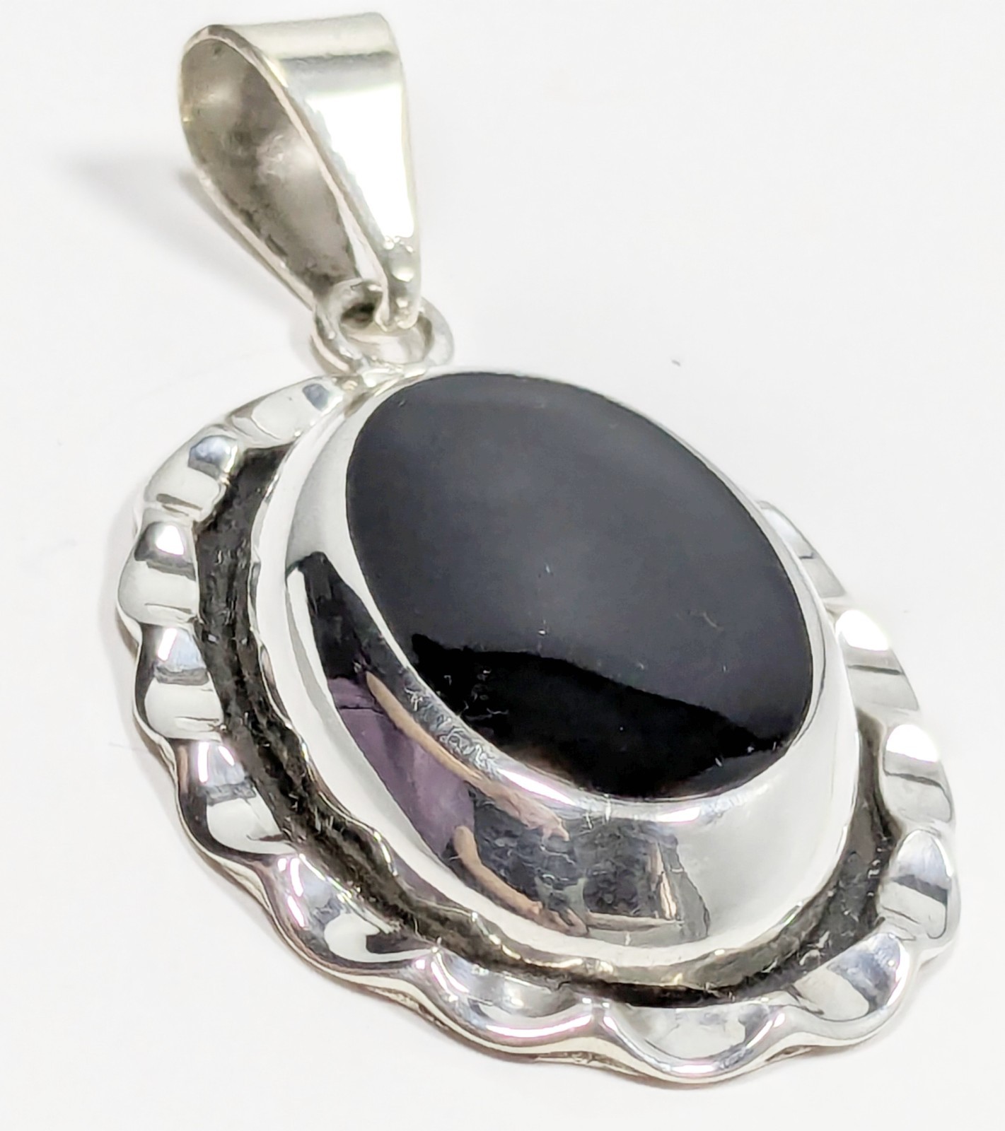 925 Mexico Sterling Silver Black Onyx Pendant 16 grams Preowned