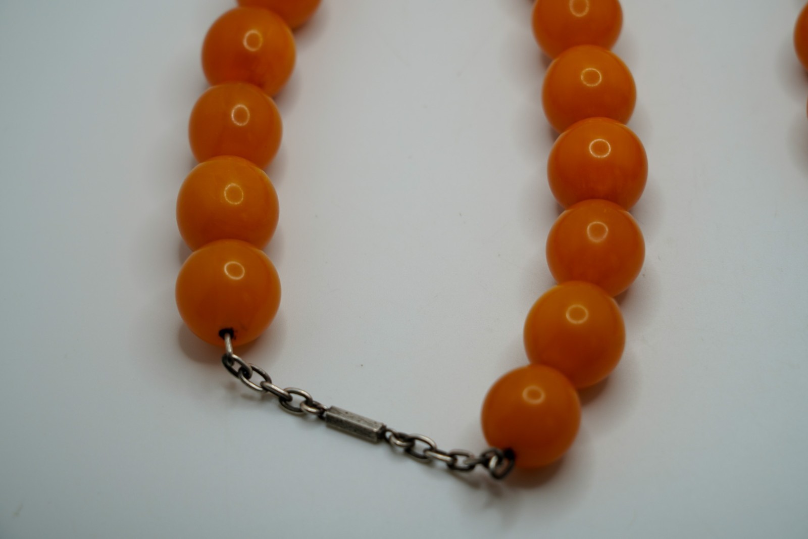 Vintage Long Egg Yolk Butterscotch Amber 45 Bead Necklace 39″ x 20mm 253g