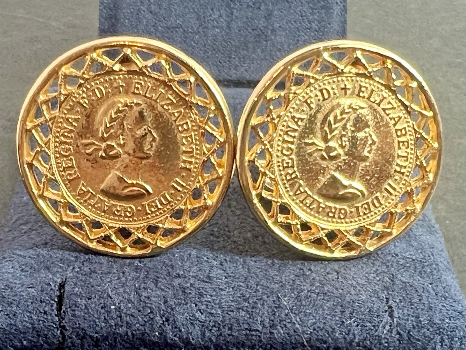 Gay Boyer Vintage Queen Elizabeth II Clip On Earrings Gold Tone 1”