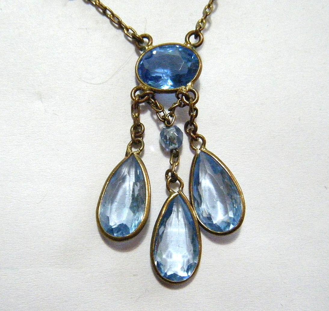 17″ Vintage 40s Czech Aqua Blue Crystal Gold Tone Festoon Lavalier Necklace