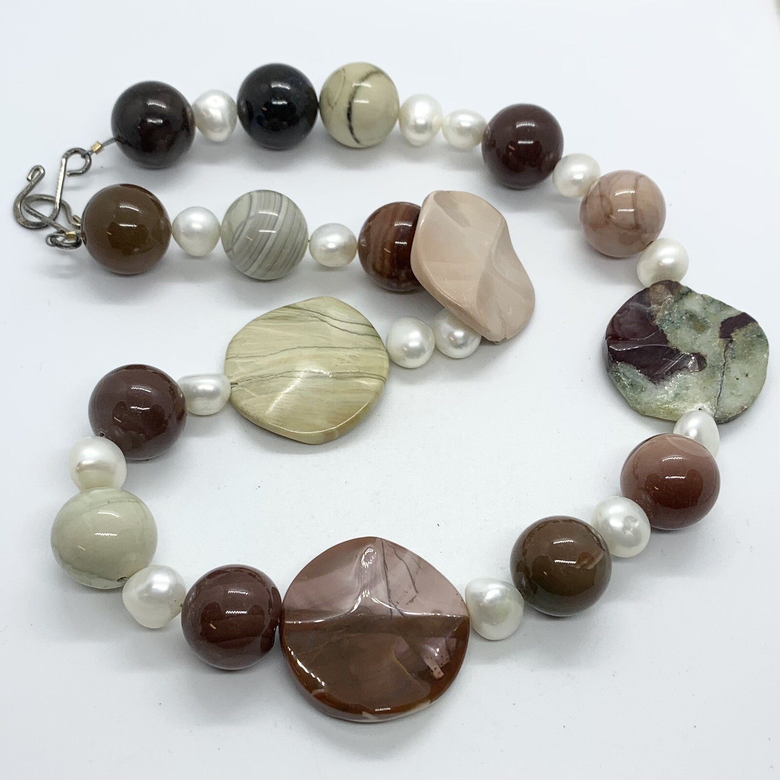VTG BOHEMIAN NECKLACE CHUNKY MULTICOLOR GLASS STONE PEARL 19” BEADED BOHO BOLD