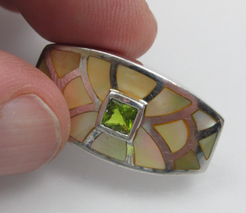 Vtg Sterling Silver Mother of Pearl Inlay Pendant Green Stone Glass? Peridot?