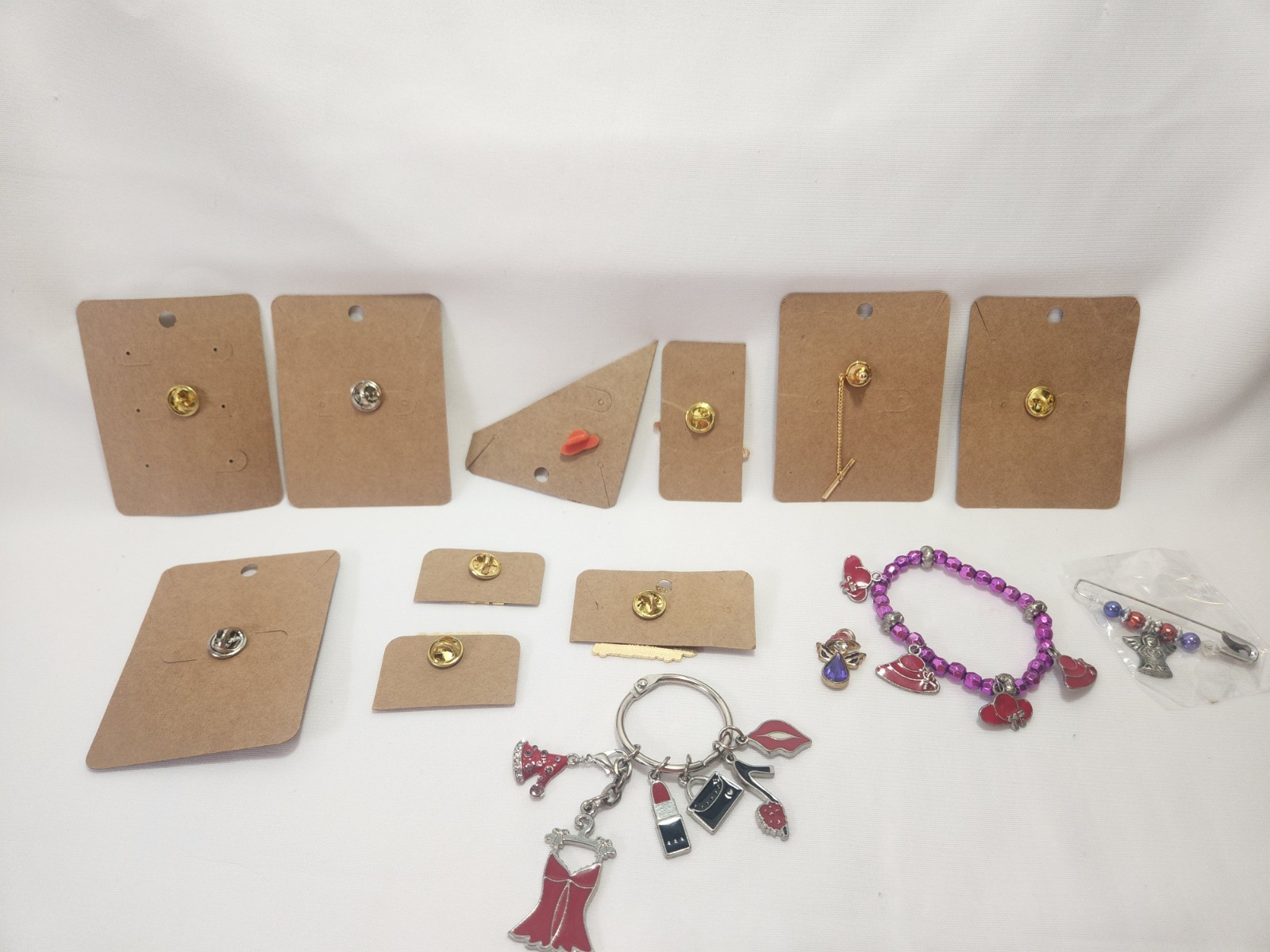 LOT VTG RED HAT SOCIETY LADY QUEEN JEWELRY PINS BRACELET 14 PC