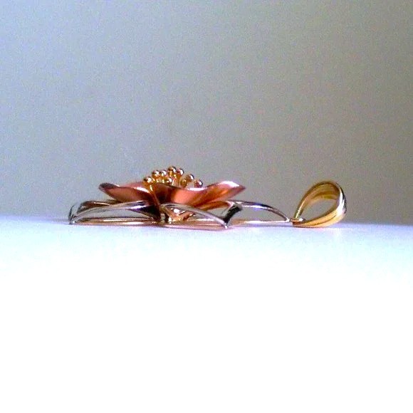 NEW NWT Designer Solid 18K Tri Color Yellow Rose White Gold 3D Flower Pendant