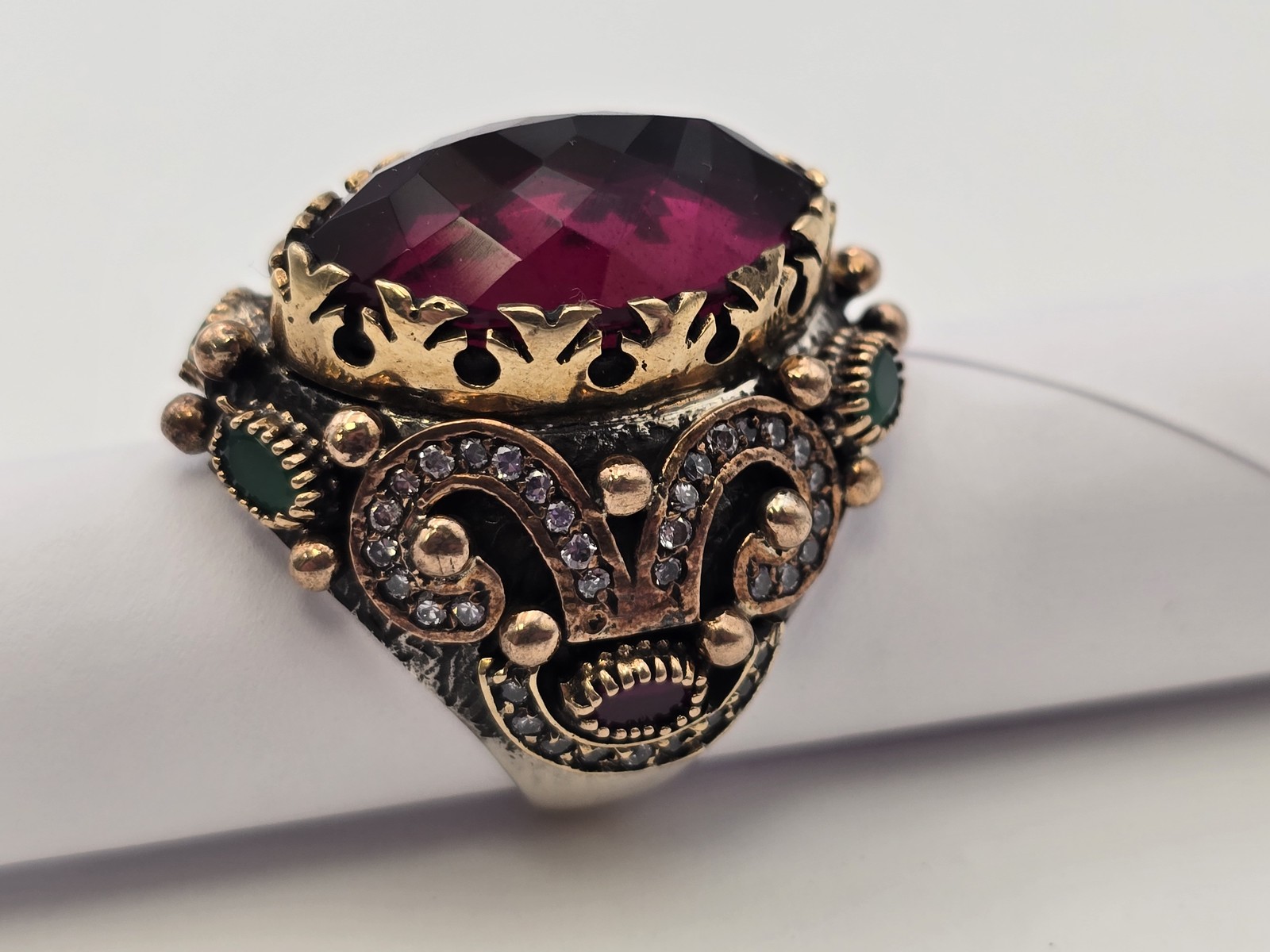 Vintage High Quality Costume Jewelry Ring Stamped 925 Size 8-1/4 Metal Gemstone