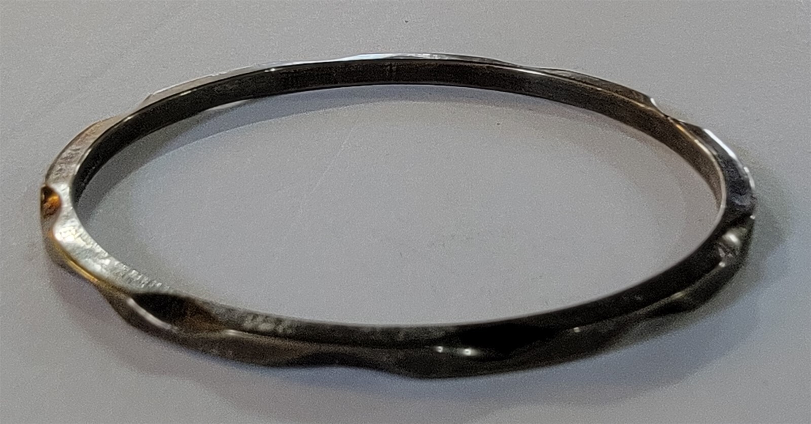 Vintage Beautiful Sterling Silver 925 Mexico Bangle Bracelet Tarnished