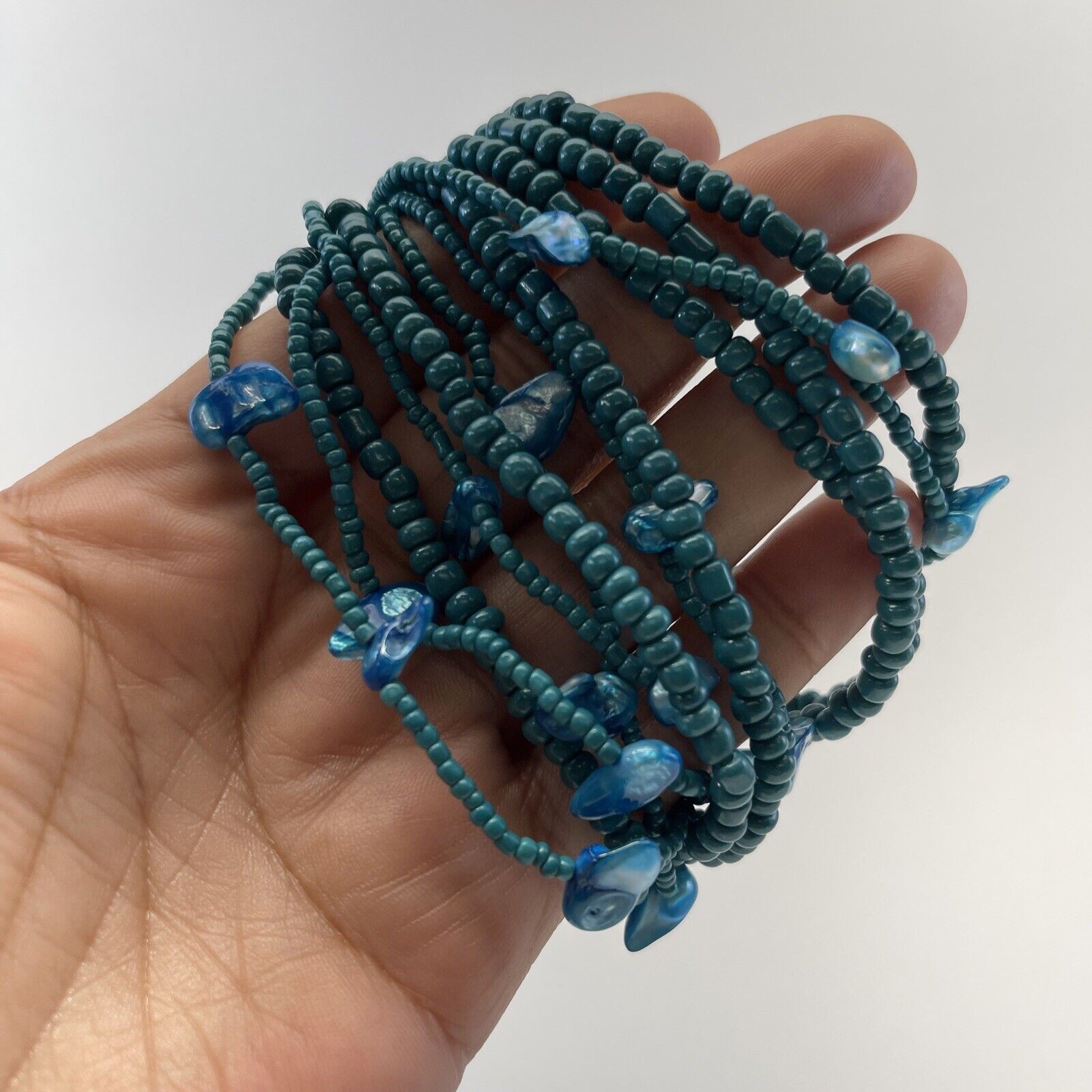 Vintage Stretch Bracelet Blue Turquoise Small Chip Mother of Pearl Wide B#8