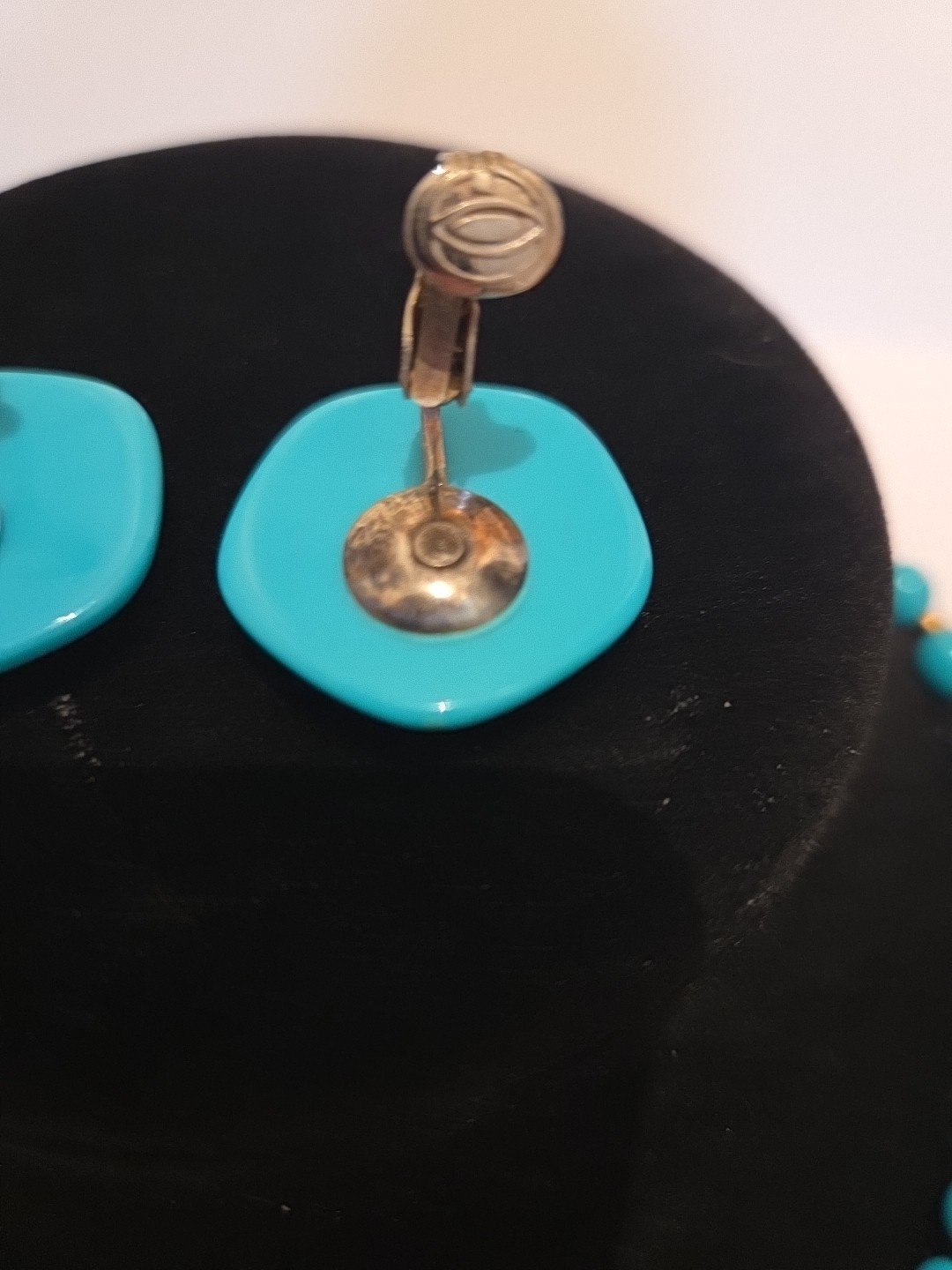Vintage Boho Teal And Gold Tone Beaded Necklace With Matching Clip-On Earrings!