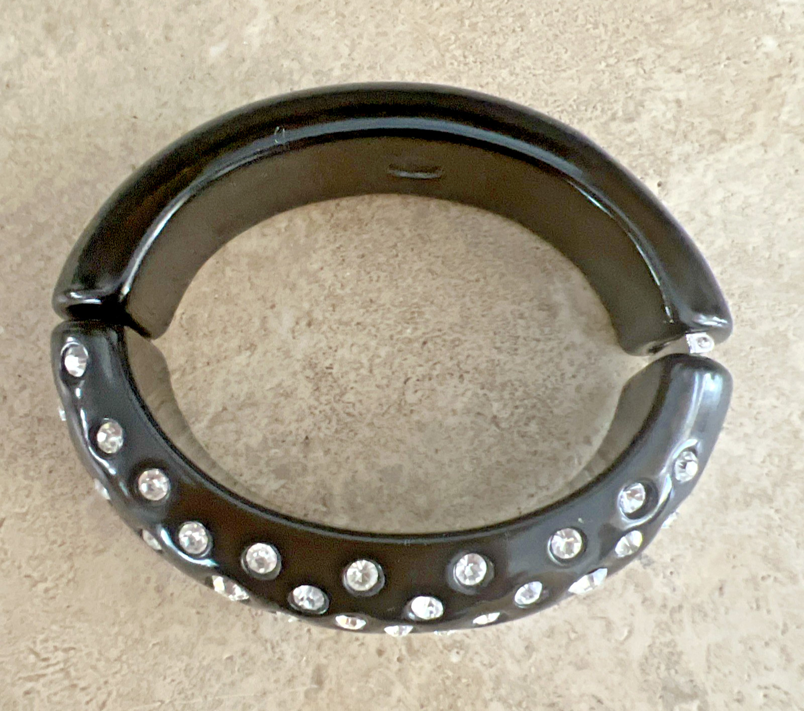 VINTAGE KJL KENNETH JAY LANE BLACK LUCITE CLEAR RHINESTONE HINGED CUFF BRACELET