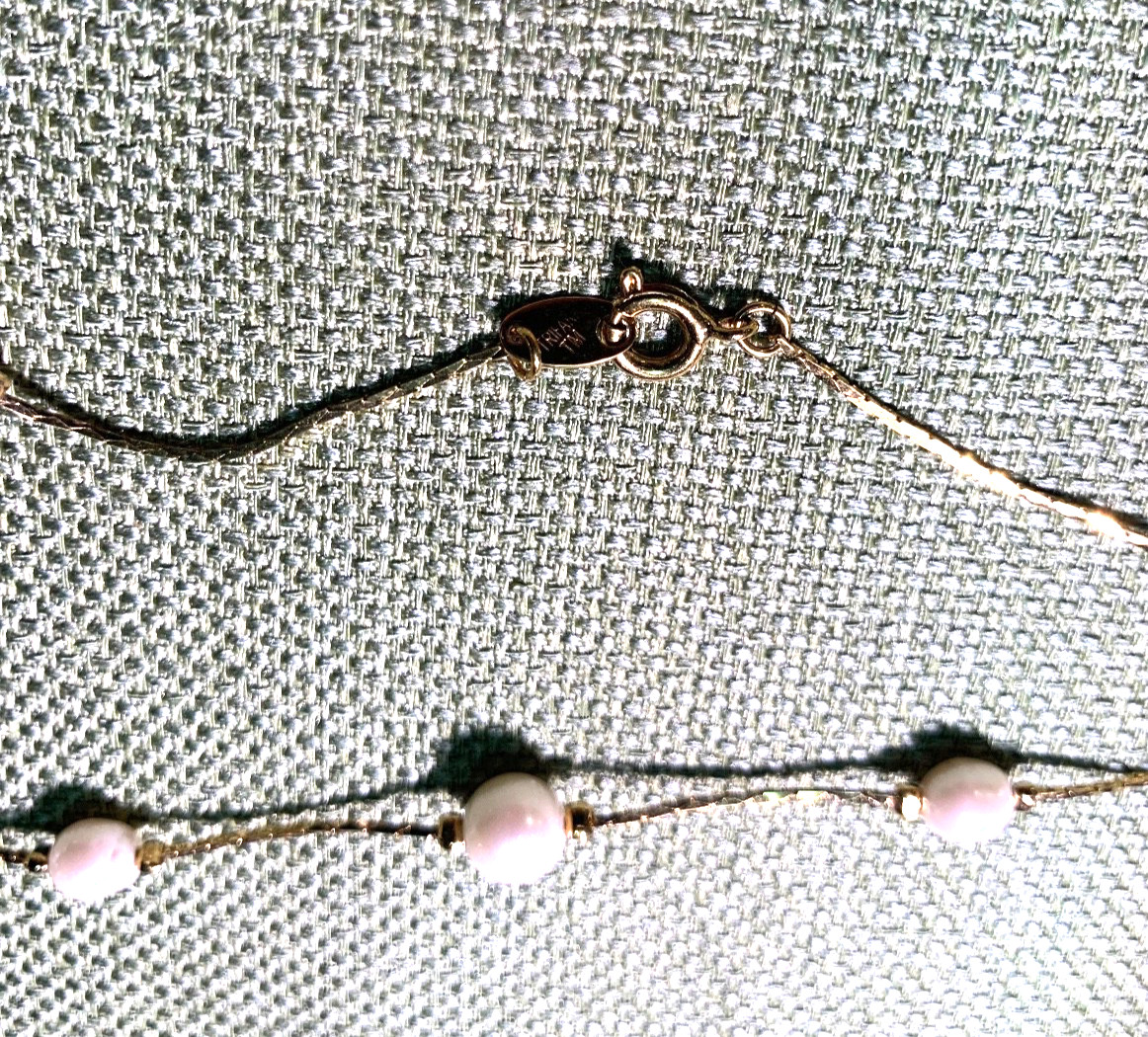 VINTAGE TRIFARI BEADED PEARL GOLD/TONE CHAIN NECKLACE. 16″