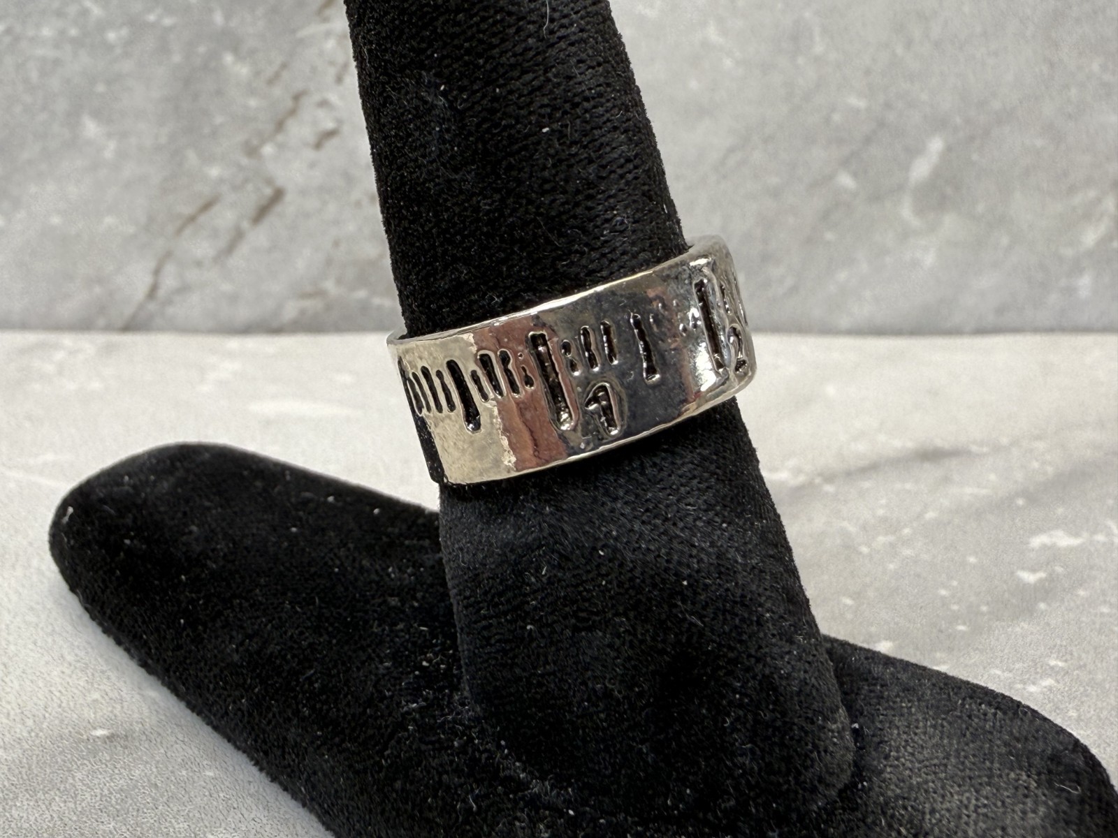 Vintage Silver Tone Tape Measure Ruler Ring Size 7