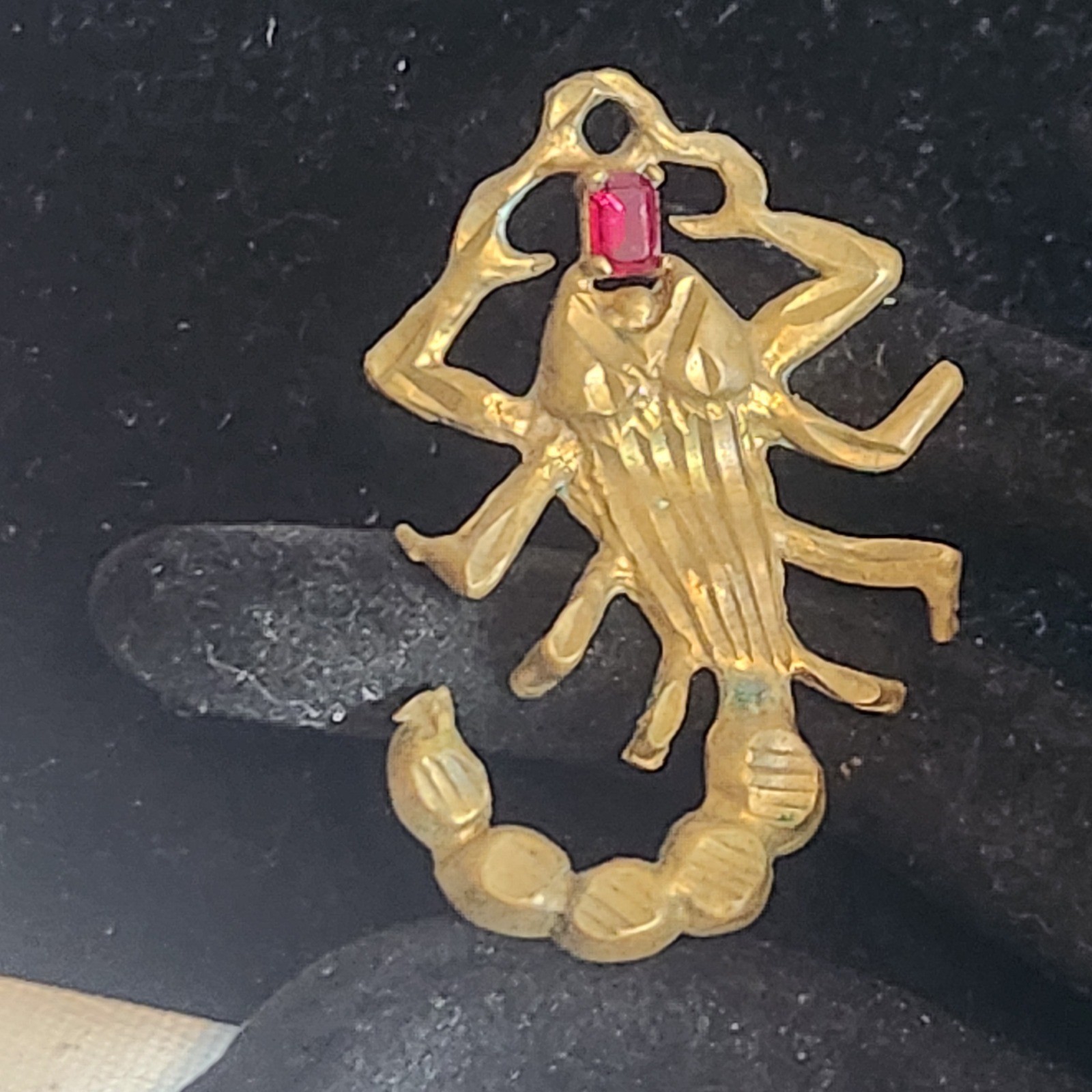 Vintage Gold bronze Tone Scorpion Pendant Red Rhinestone Eye Desert Zodiac
