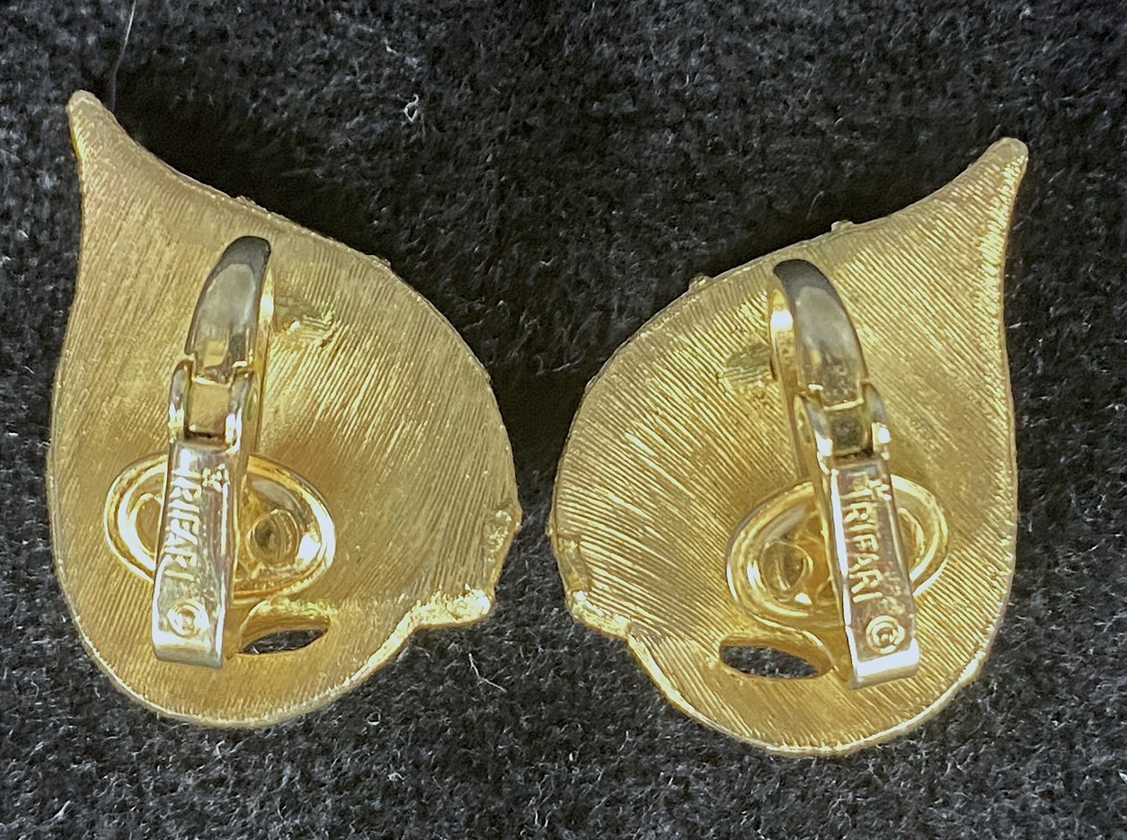 Vintage Signed Crown Trifari Jewelry, Bracelet, 3 Broochs, 4 Pair Clip Earrings