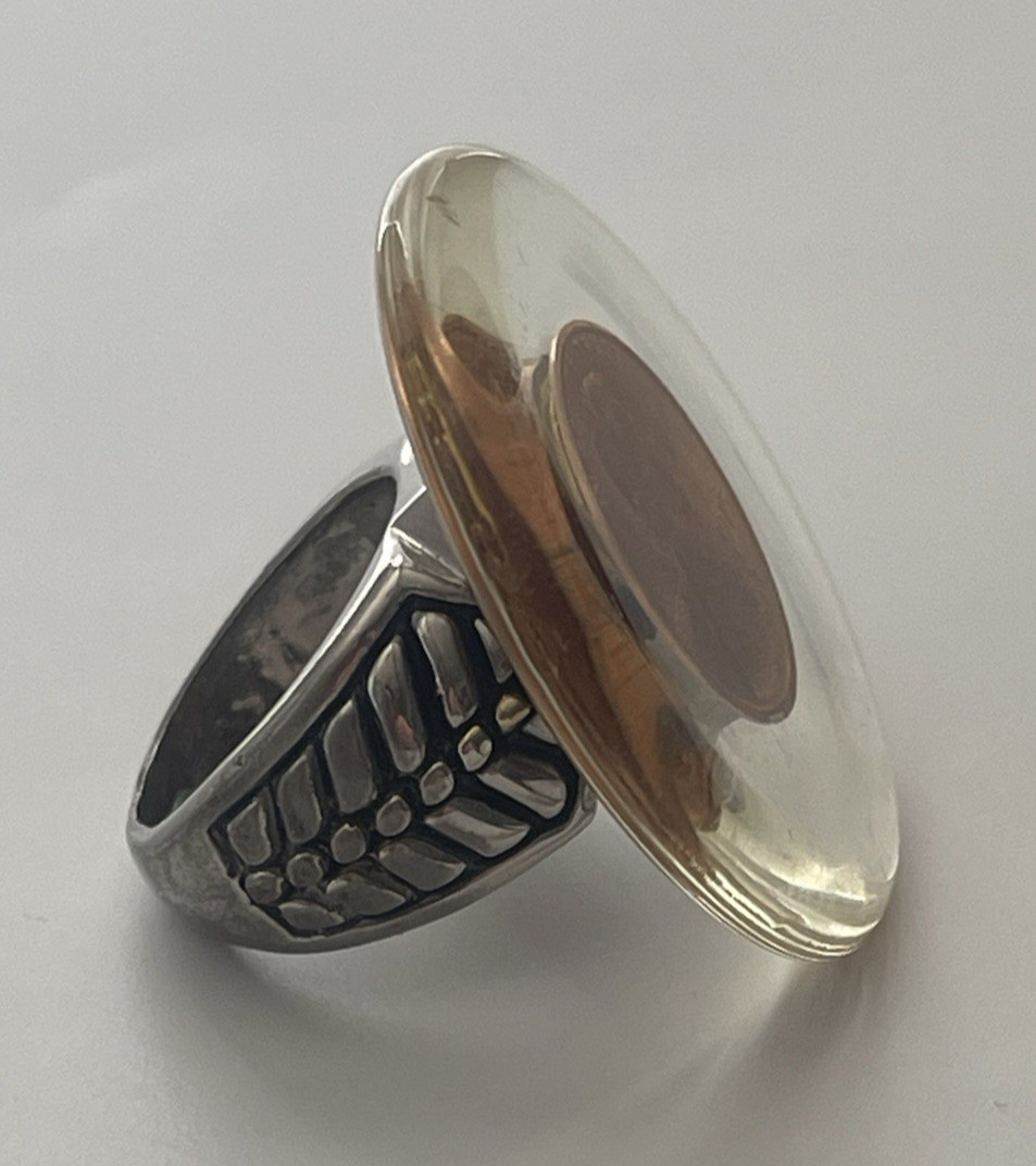Vintage US 1975 Copper Penny Ring Size 7.25 Silver Tone Band Penny is in Lucite
